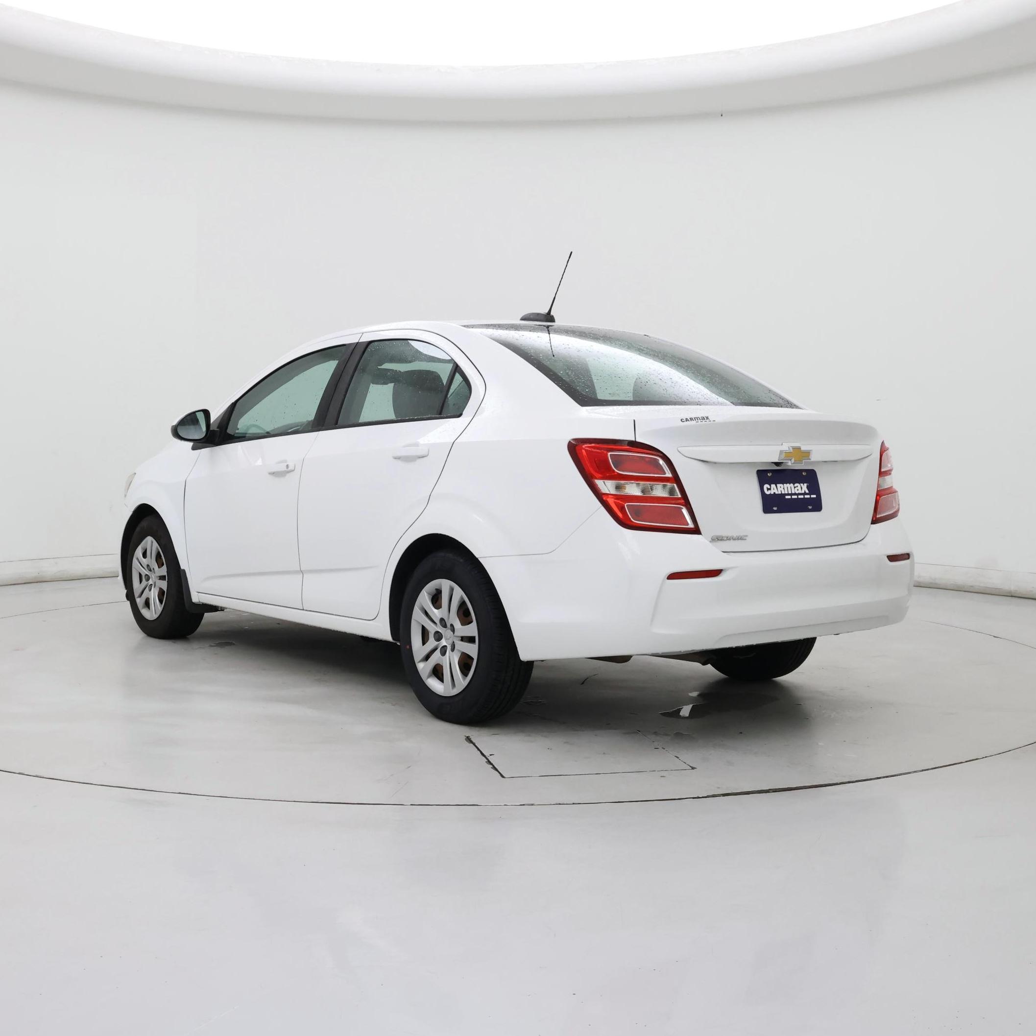 Thumbnail: 2017 Chevrolet Sonic - 2