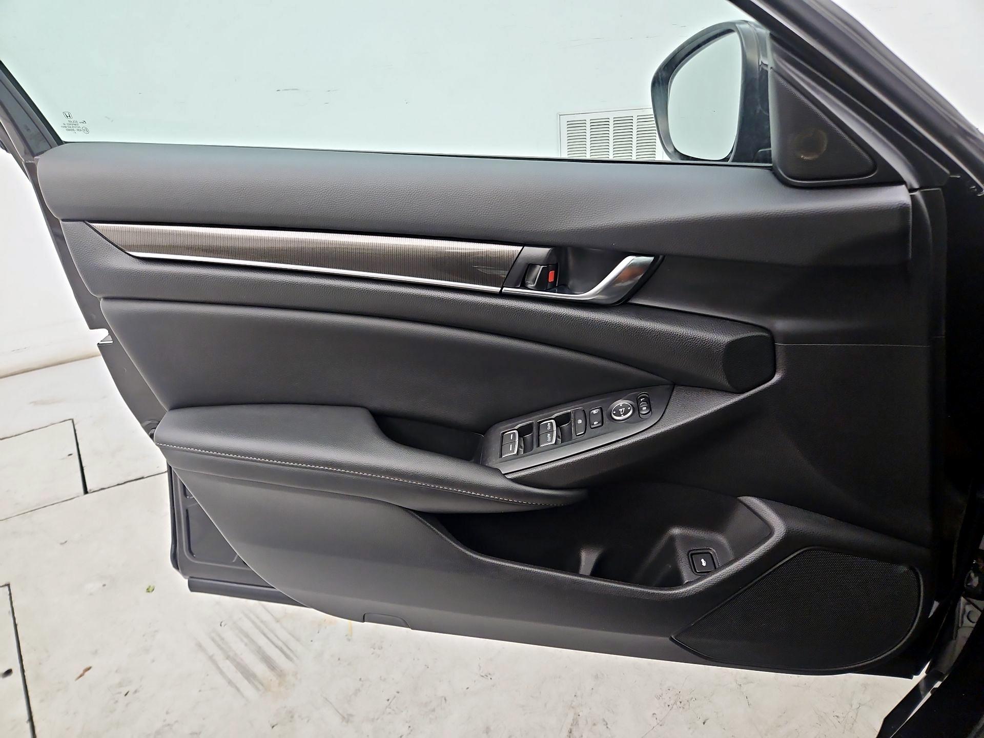 Thumbnail: 2022 Honda Accord - 12