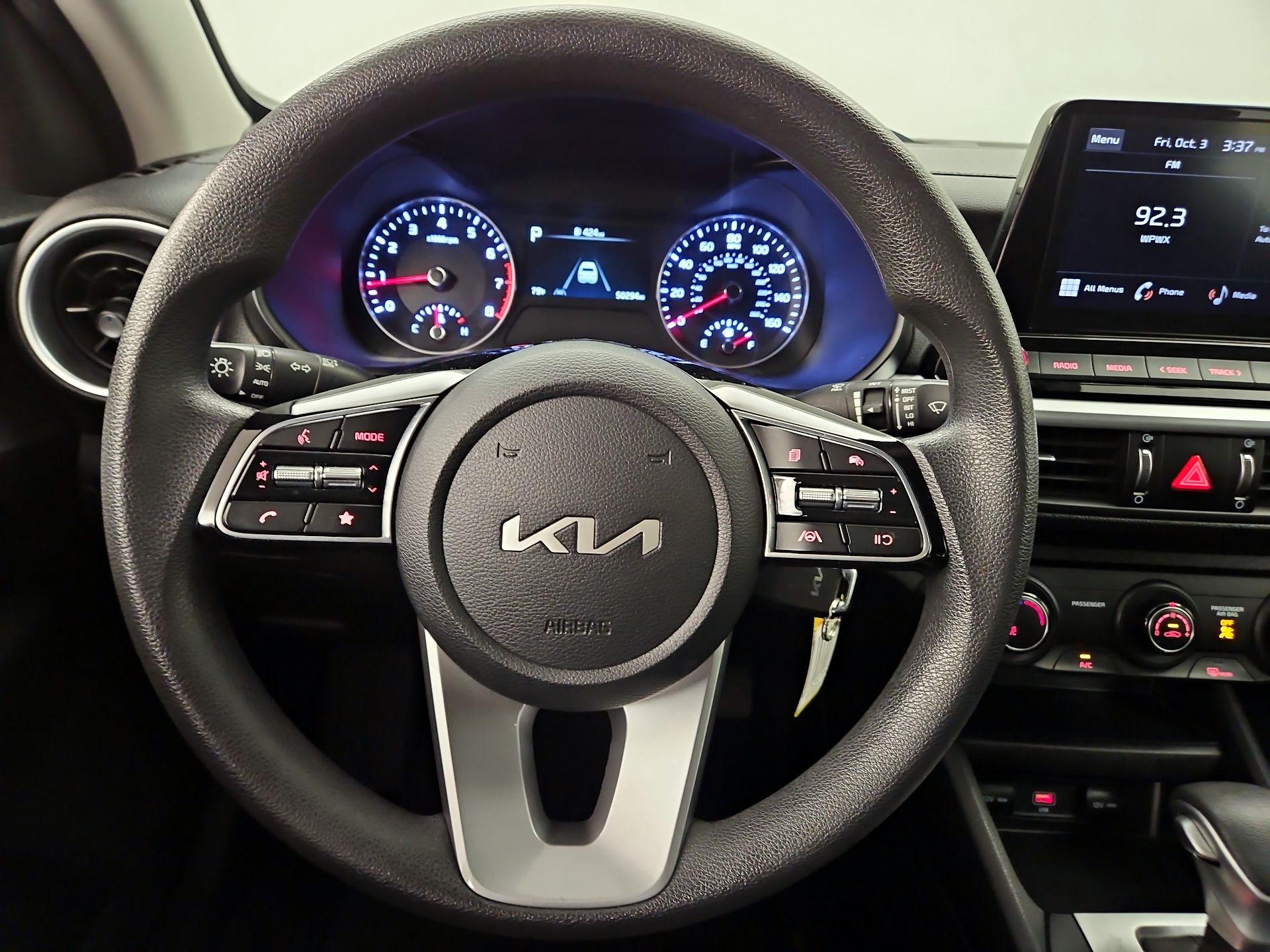 Thumbnail: 2023 Kia Forte - 10