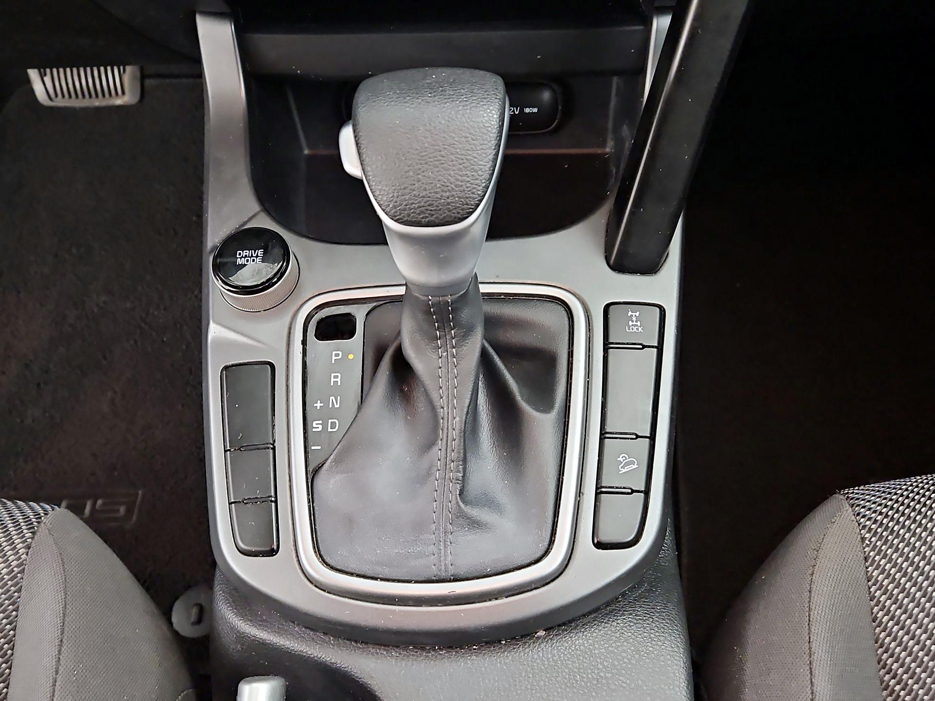 Thumbnail: 2023 Kia Seltos - 17