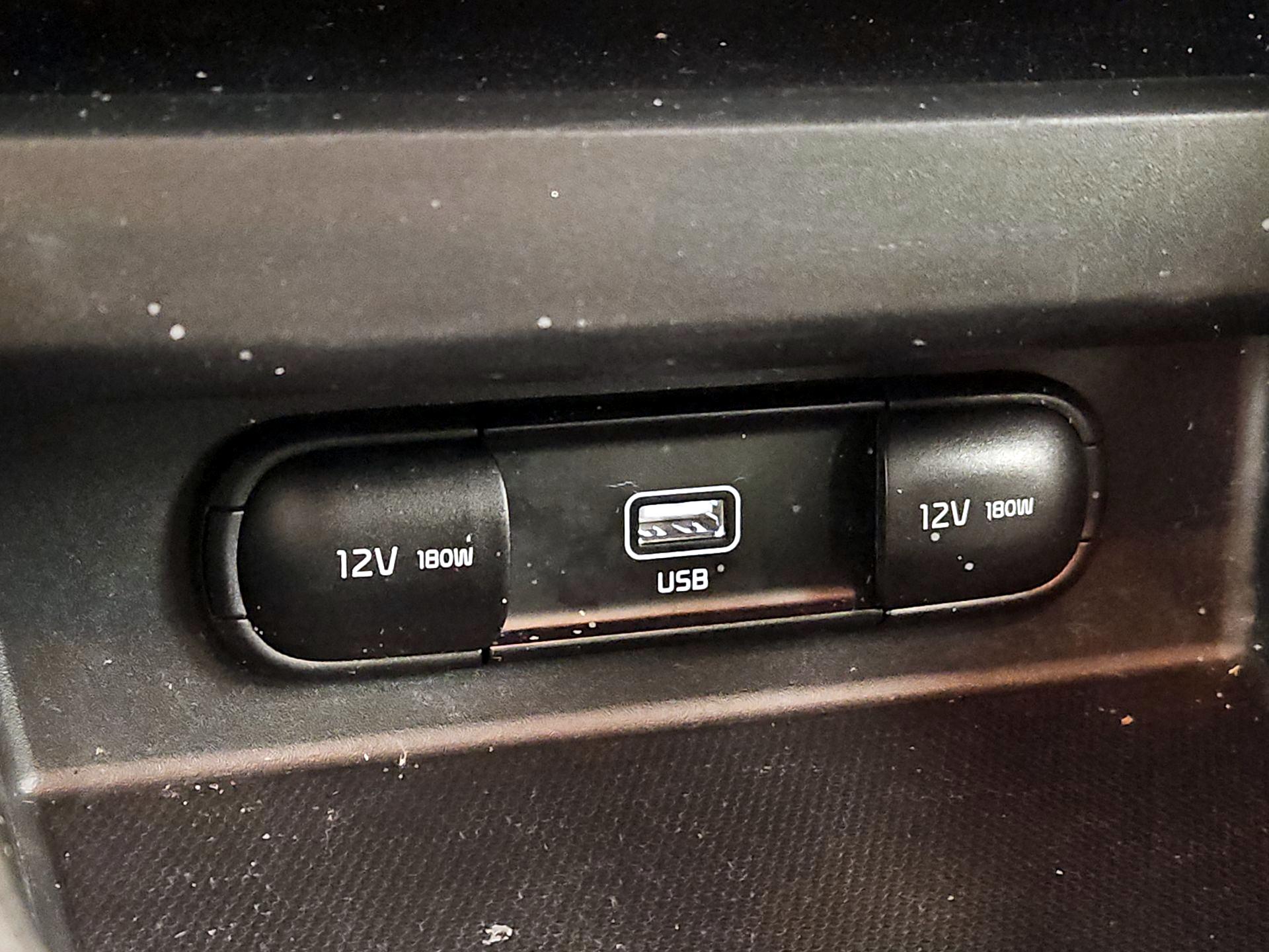 Thumbnail: 2023 Kia Seltos - 18