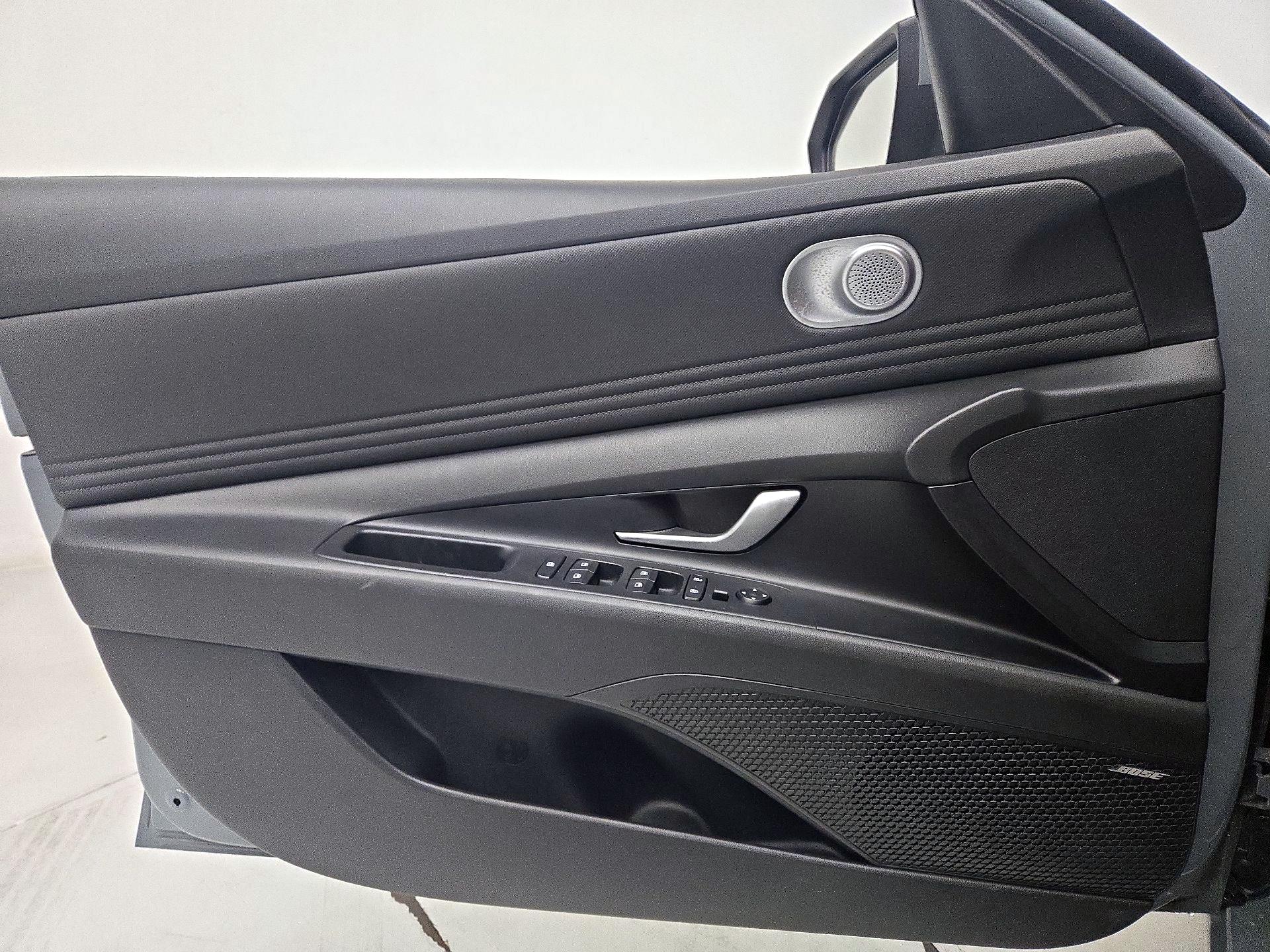 Thumbnail: 2023 Hyundai Elantra - 12