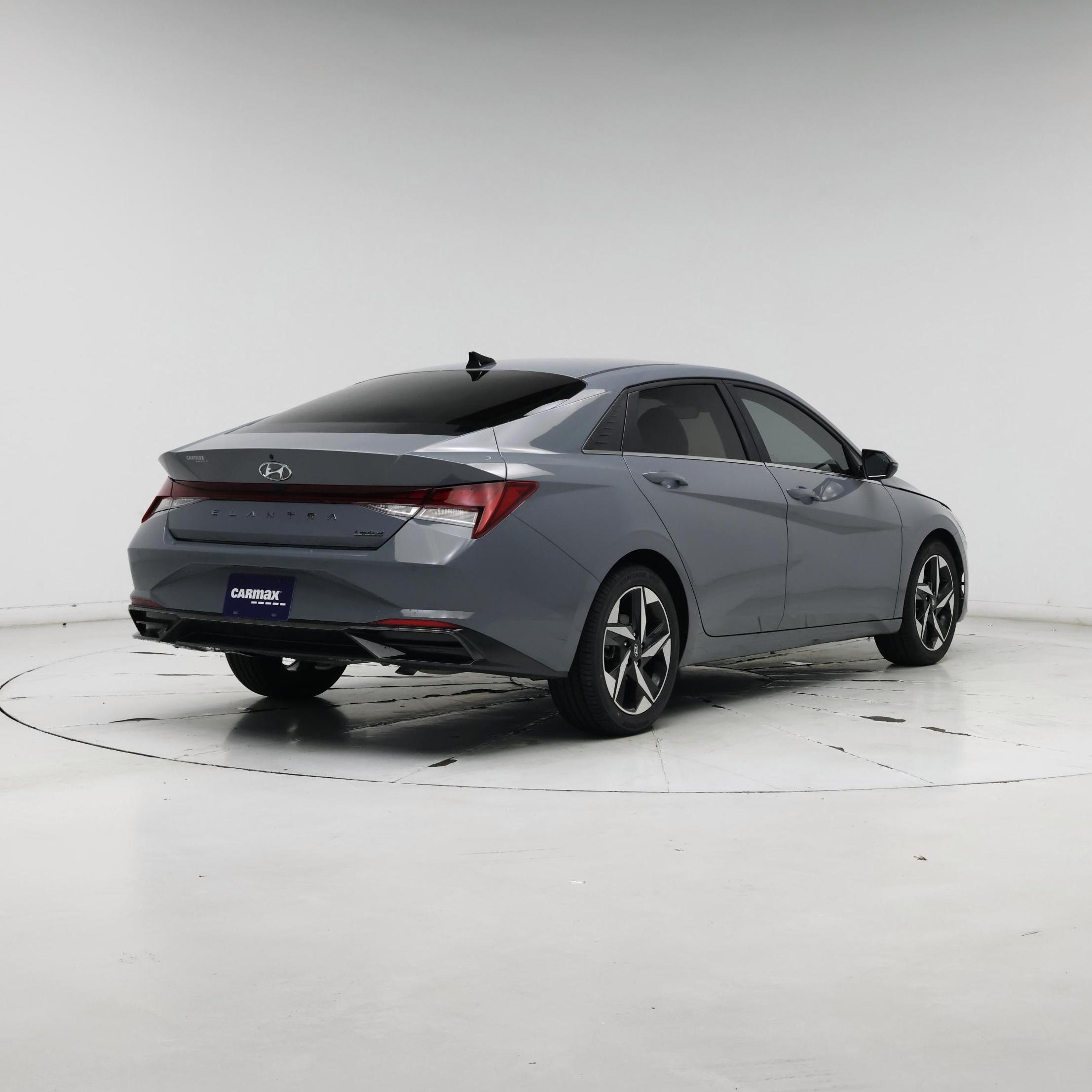 Thumbnail: 2023 Hyundai Elantra - 8