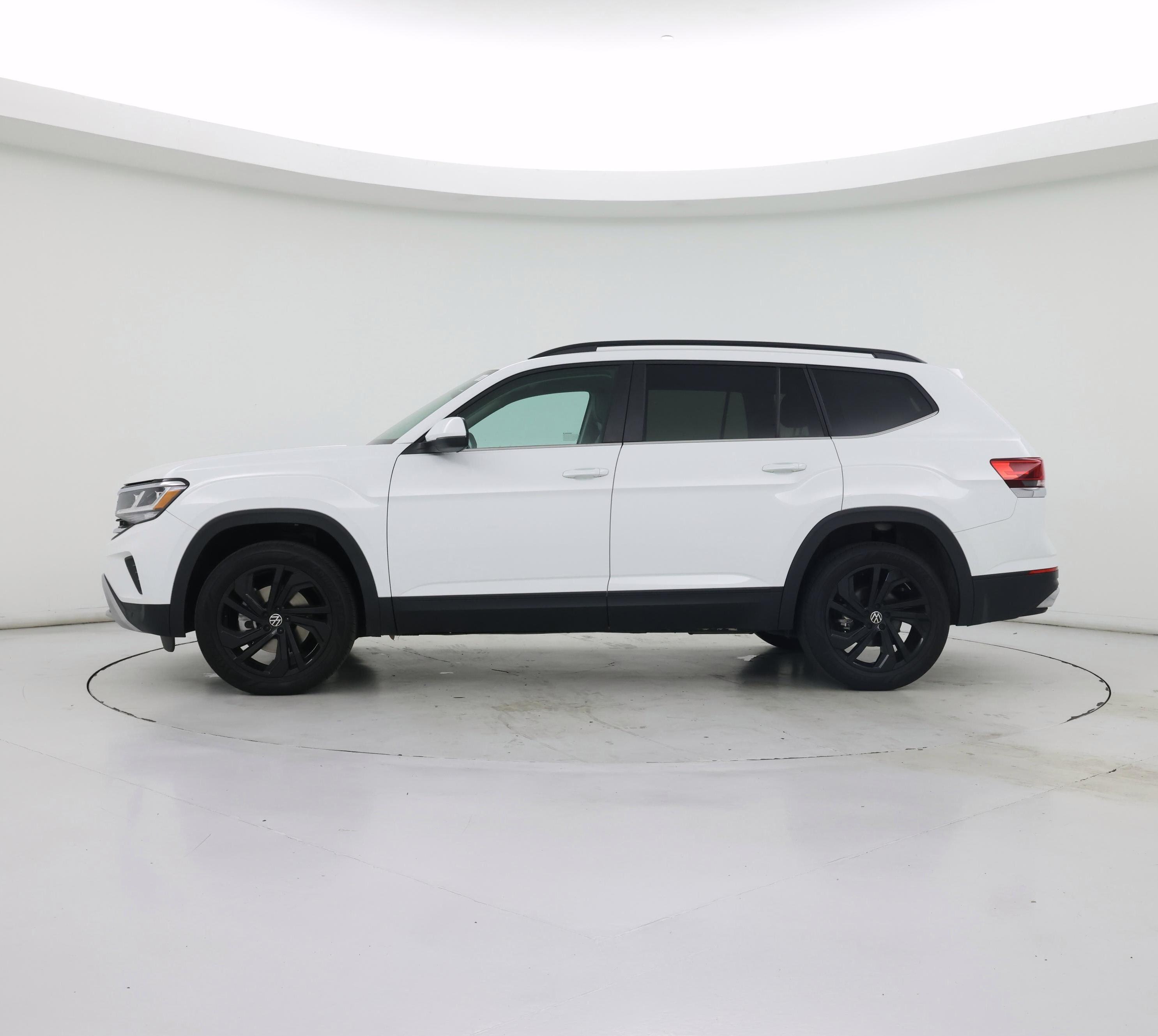 Thumbnail: 2023 Volkswagen Atlas - 3