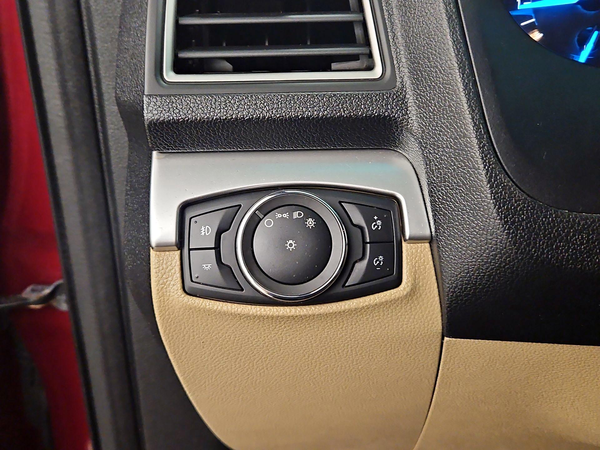 Thumbnail: 2017 Ford Explorer - 13
