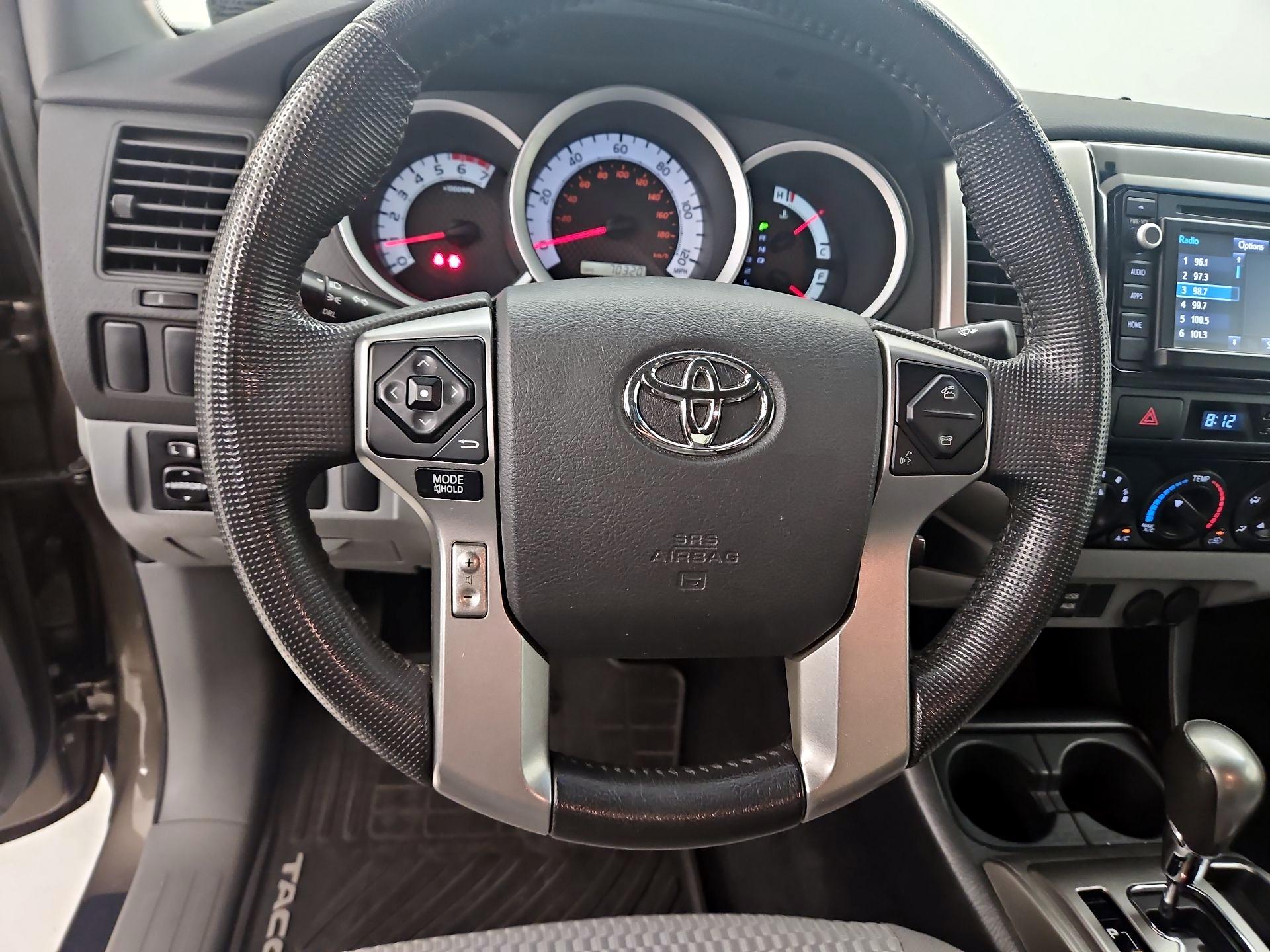 Thumbnail: 2014 Toyota Tacoma - 10
