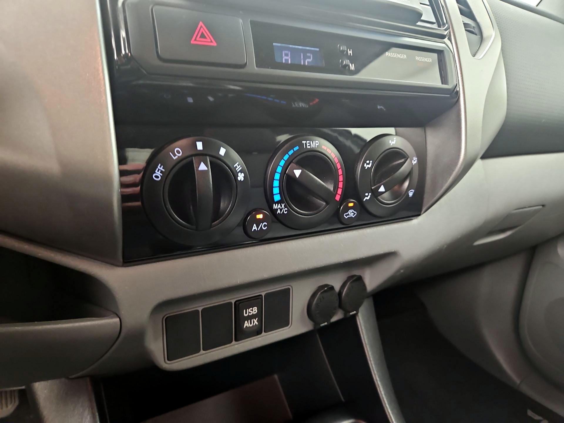 Thumbnail: 2014 Toyota Tacoma - 16
