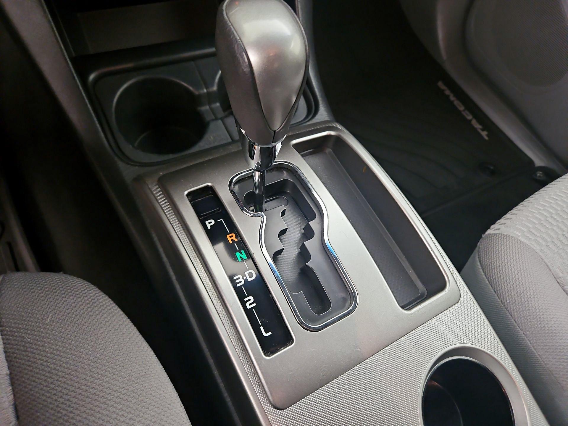 Thumbnail: 2014 Toyota Tacoma - 17