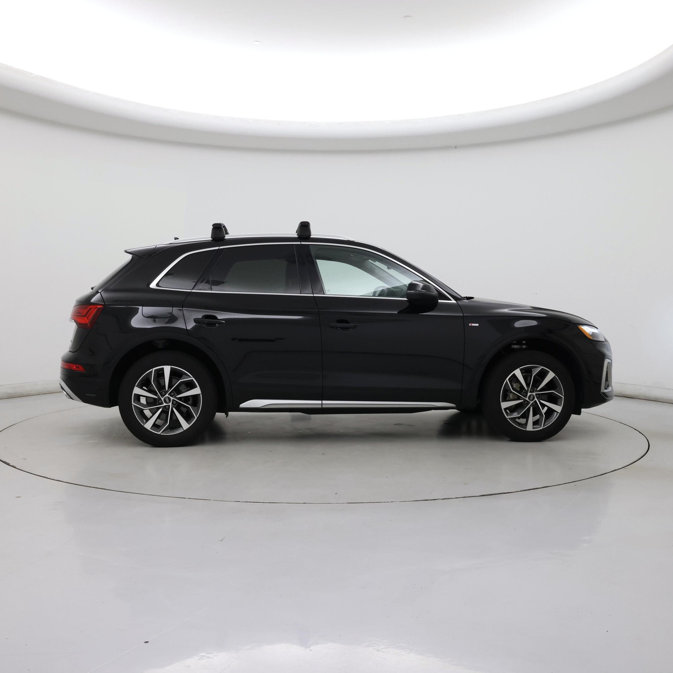 Thumbnail: 2023 Audi Q5 - 7