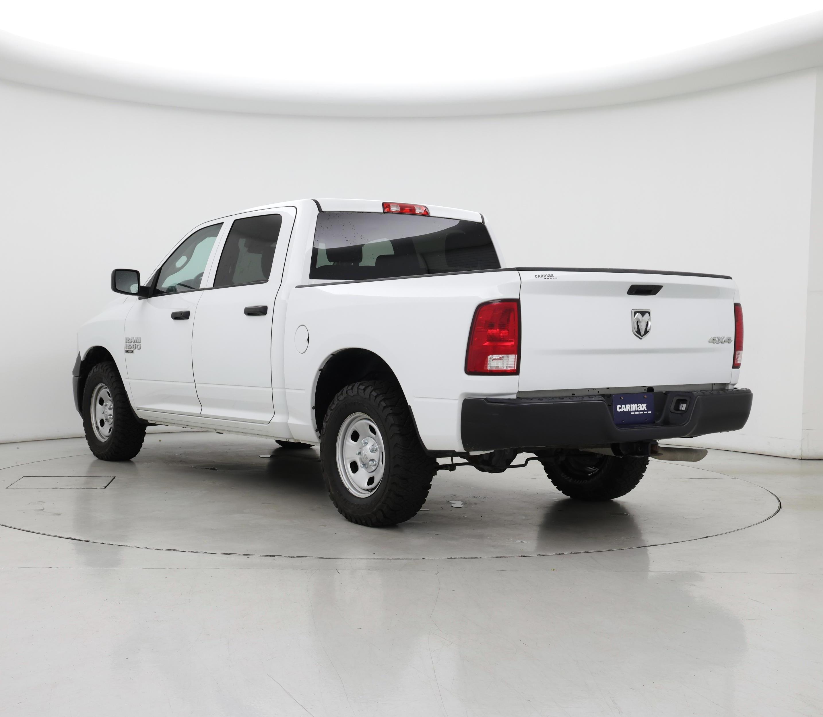 Thumbnail: 2022 RAM 1500 Classic - 2