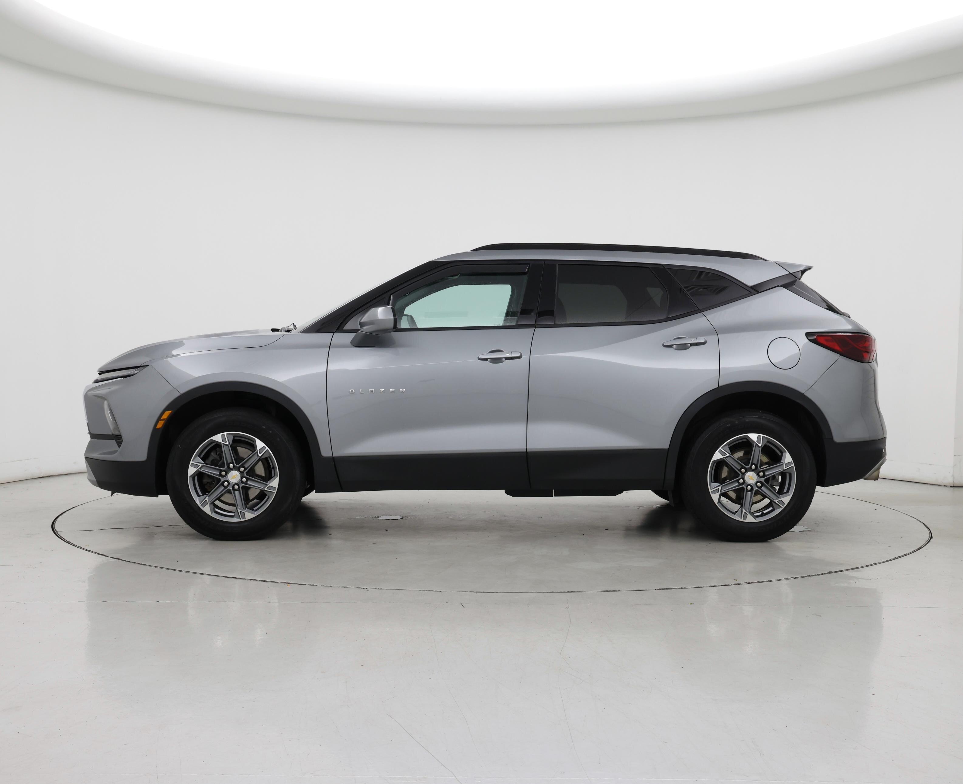 Thumbnail: 2023 Chevrolet Blazer - 3