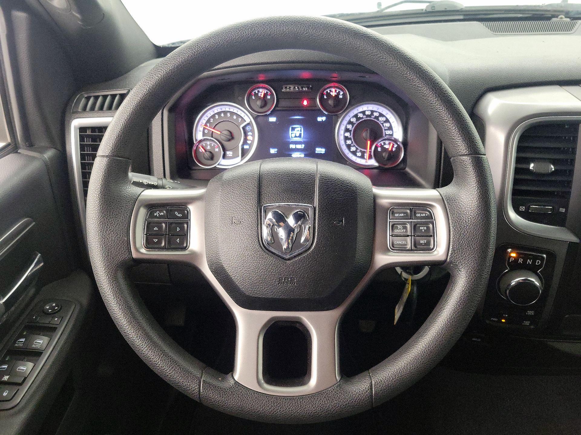 Thumbnail: 2021 RAM 1500 Classic - 10