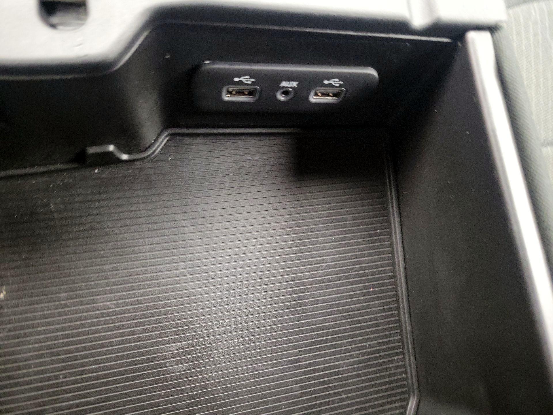 Thumbnail: 2021 RAM 1500 Classic - 18