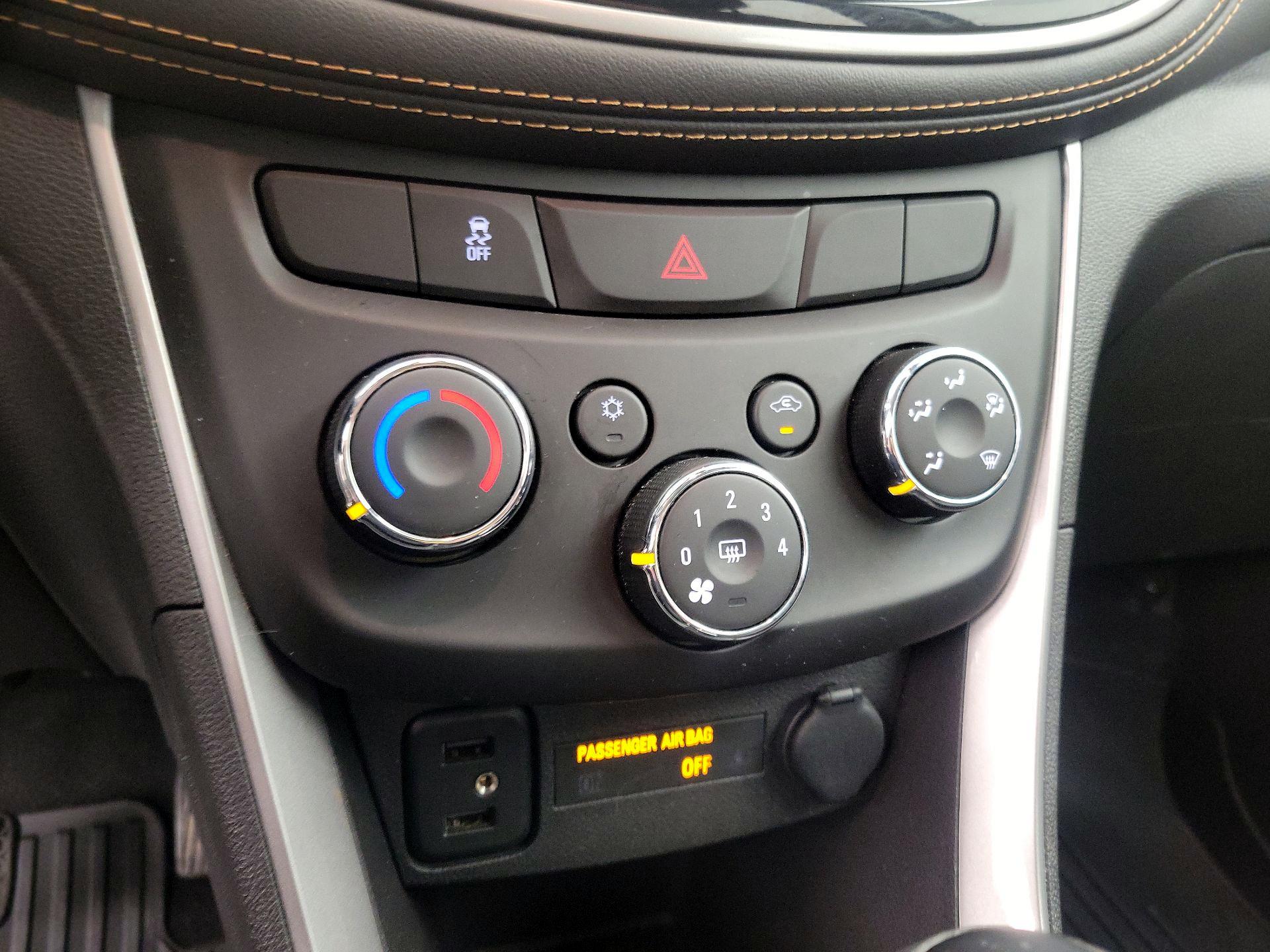 Thumbnail: 2020 Chevrolet Trax - 16
