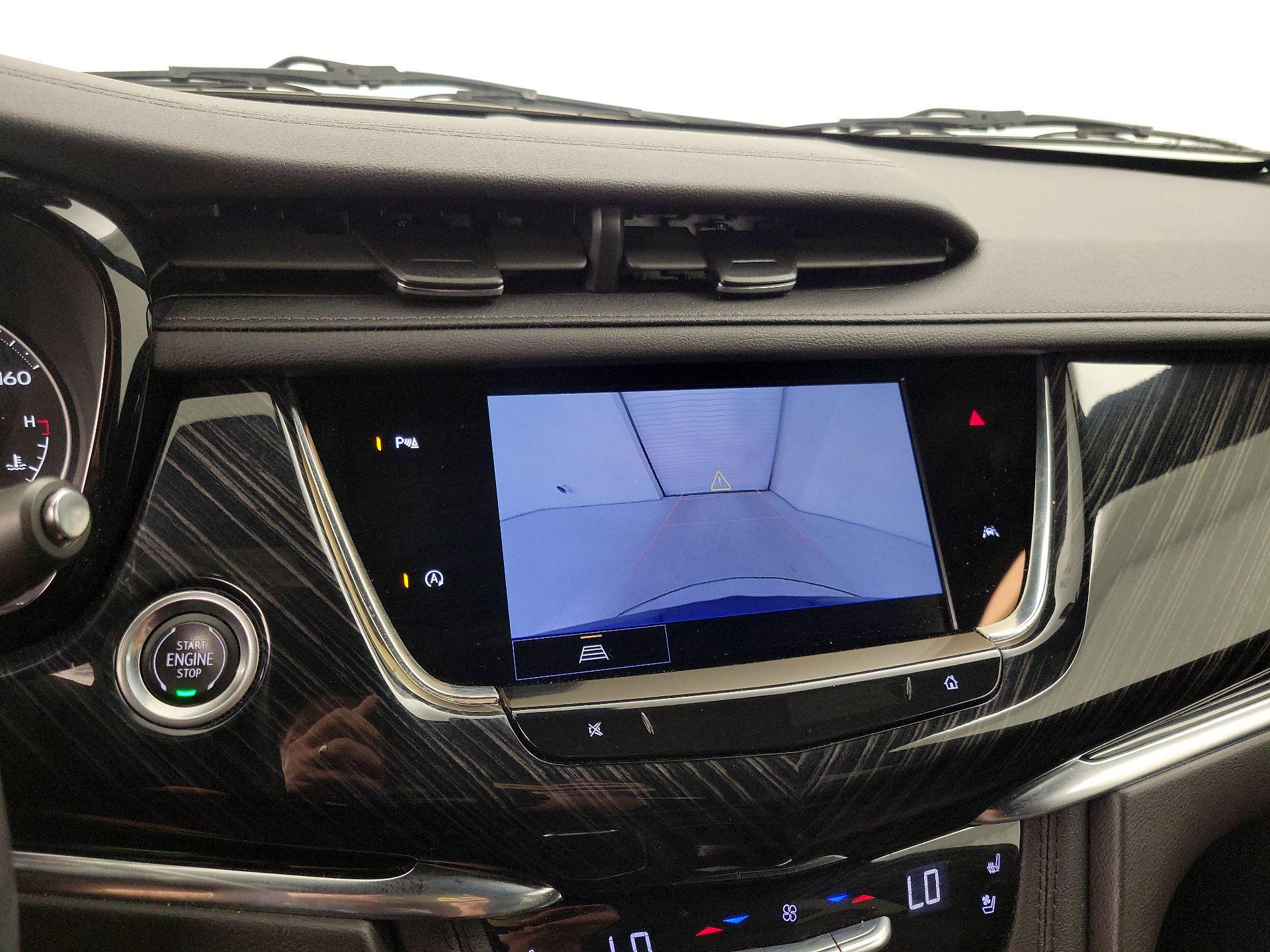 Thumbnail: 2023 Cadillac XT6 - 14