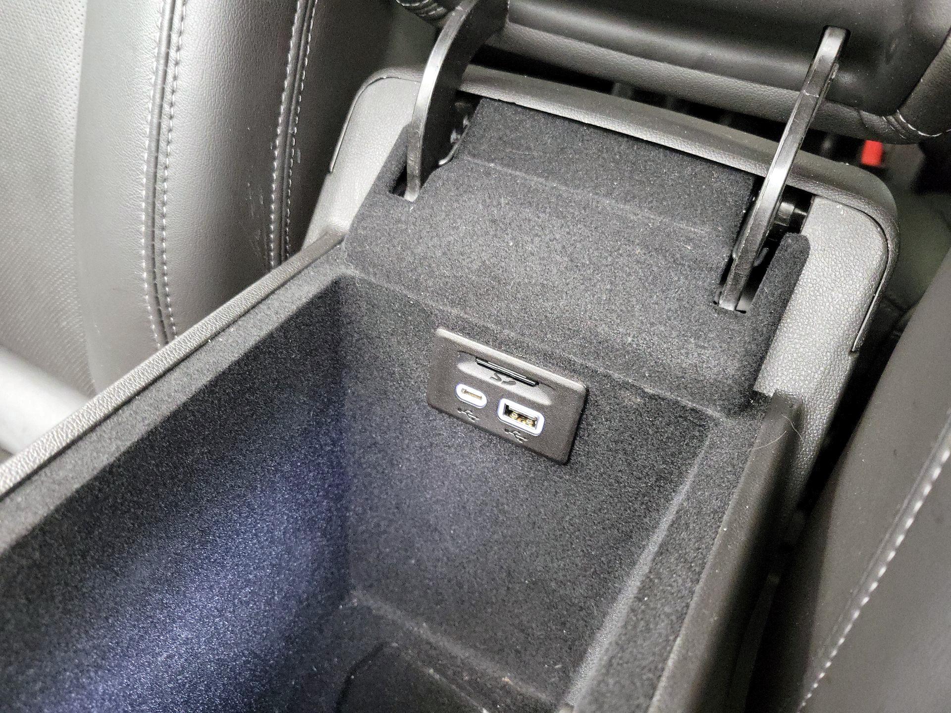 Thumbnail: 2023 Cadillac XT6 - 18