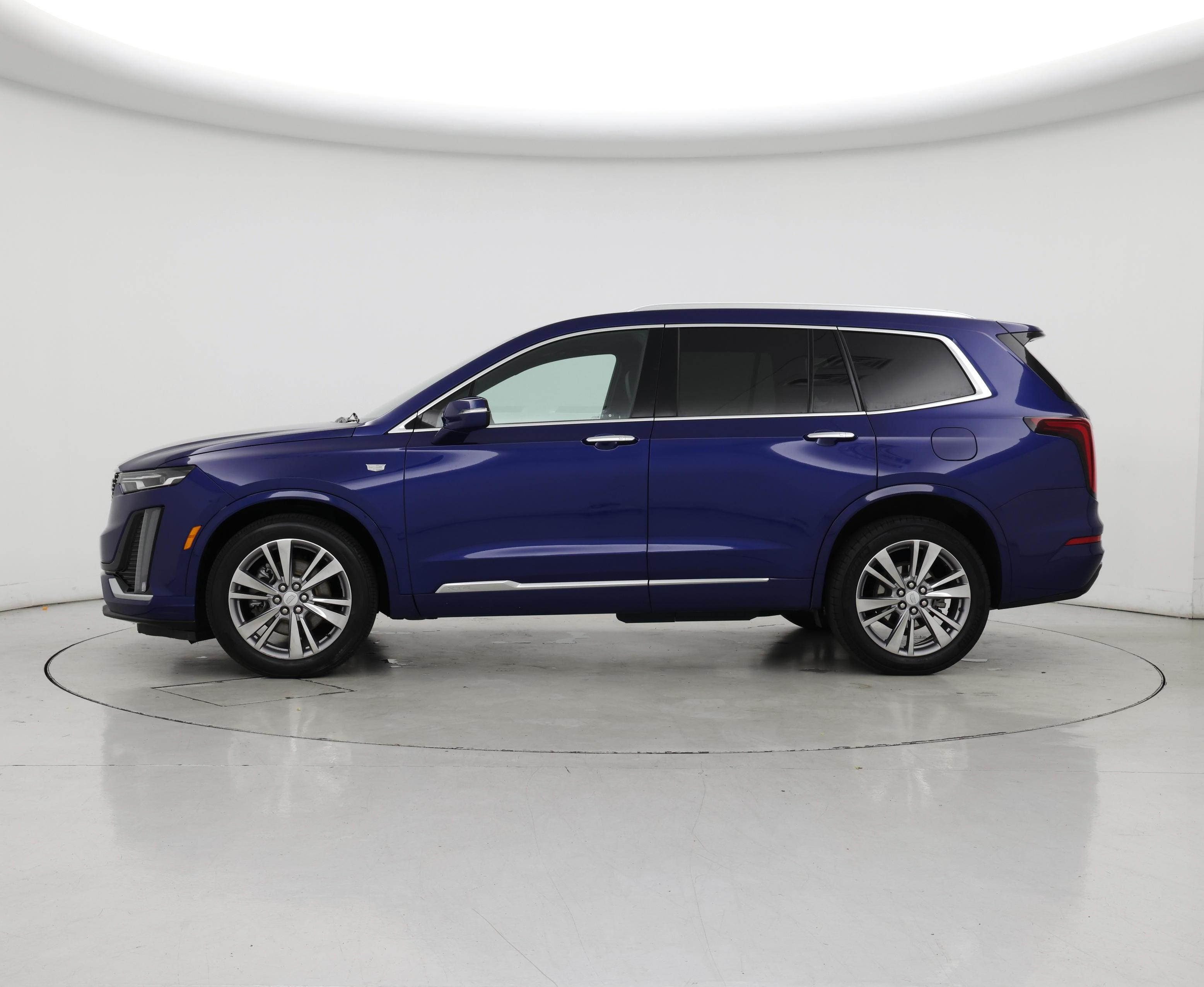 Thumbnail: 2023 Cadillac XT6 - 3