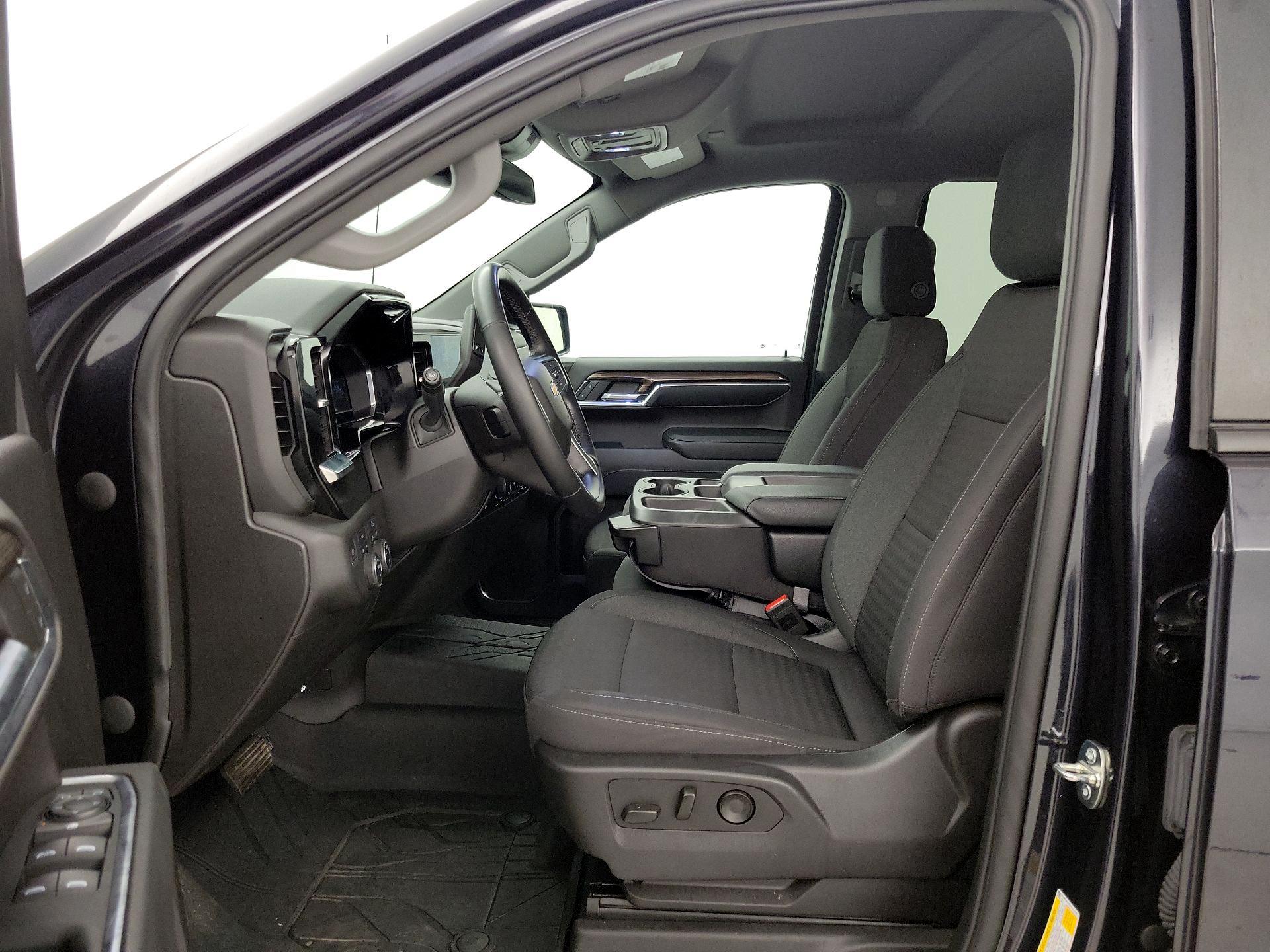 Thumbnail: 2023 Chevrolet Silverado 1500 - 11