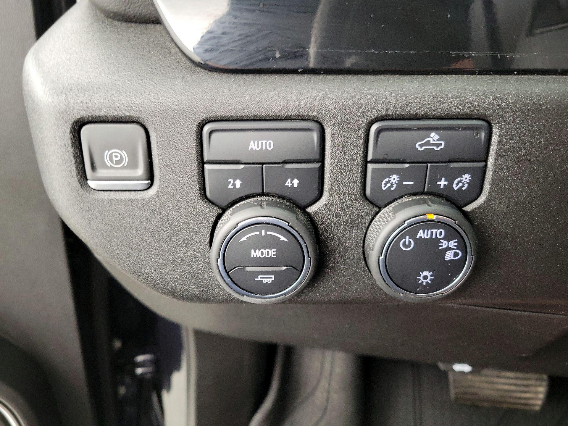 Thumbnail: 2023 Chevrolet Silverado 1500 - 13