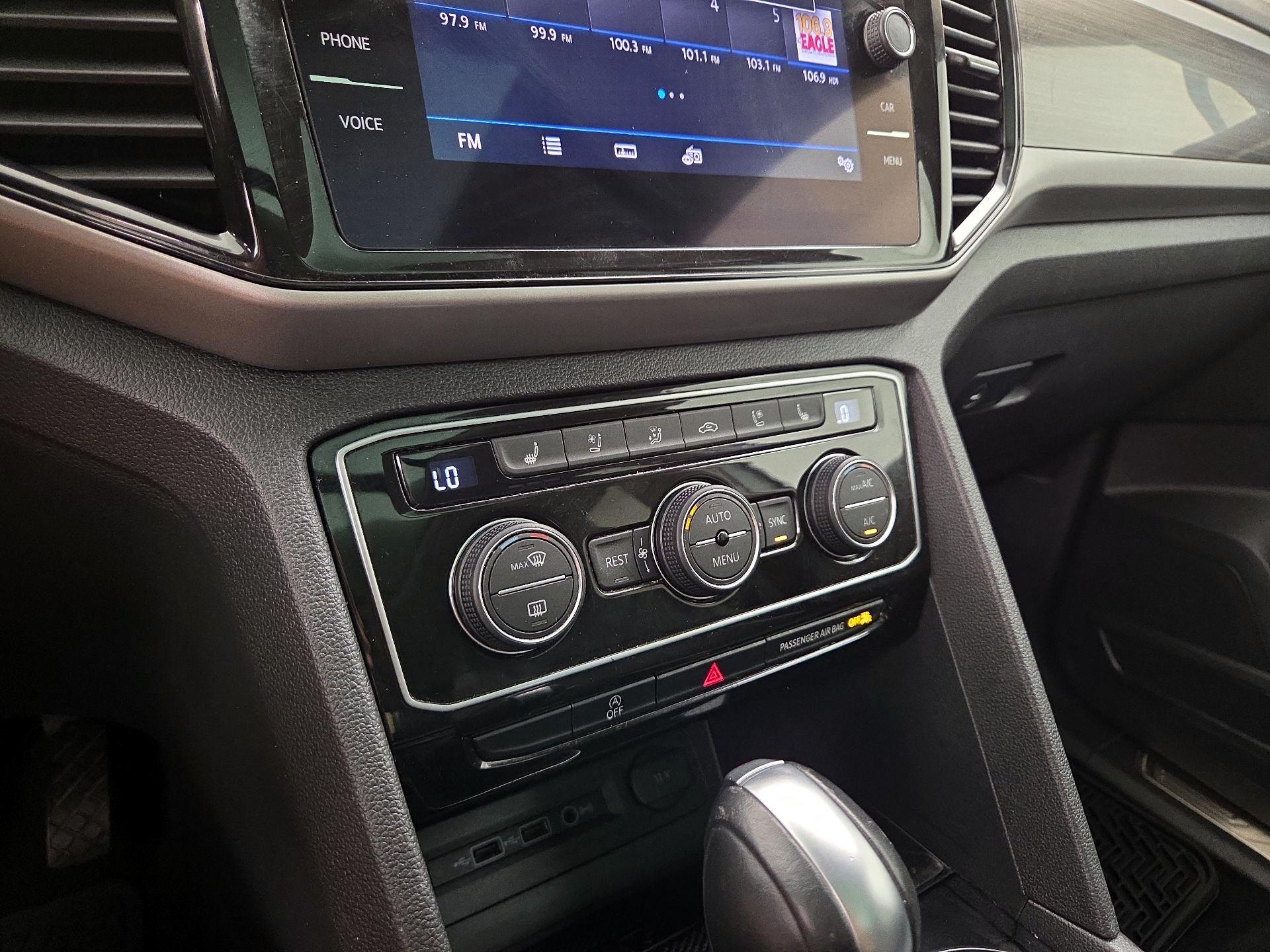 Thumbnail: 2021 Volkswagen Atlas - 17