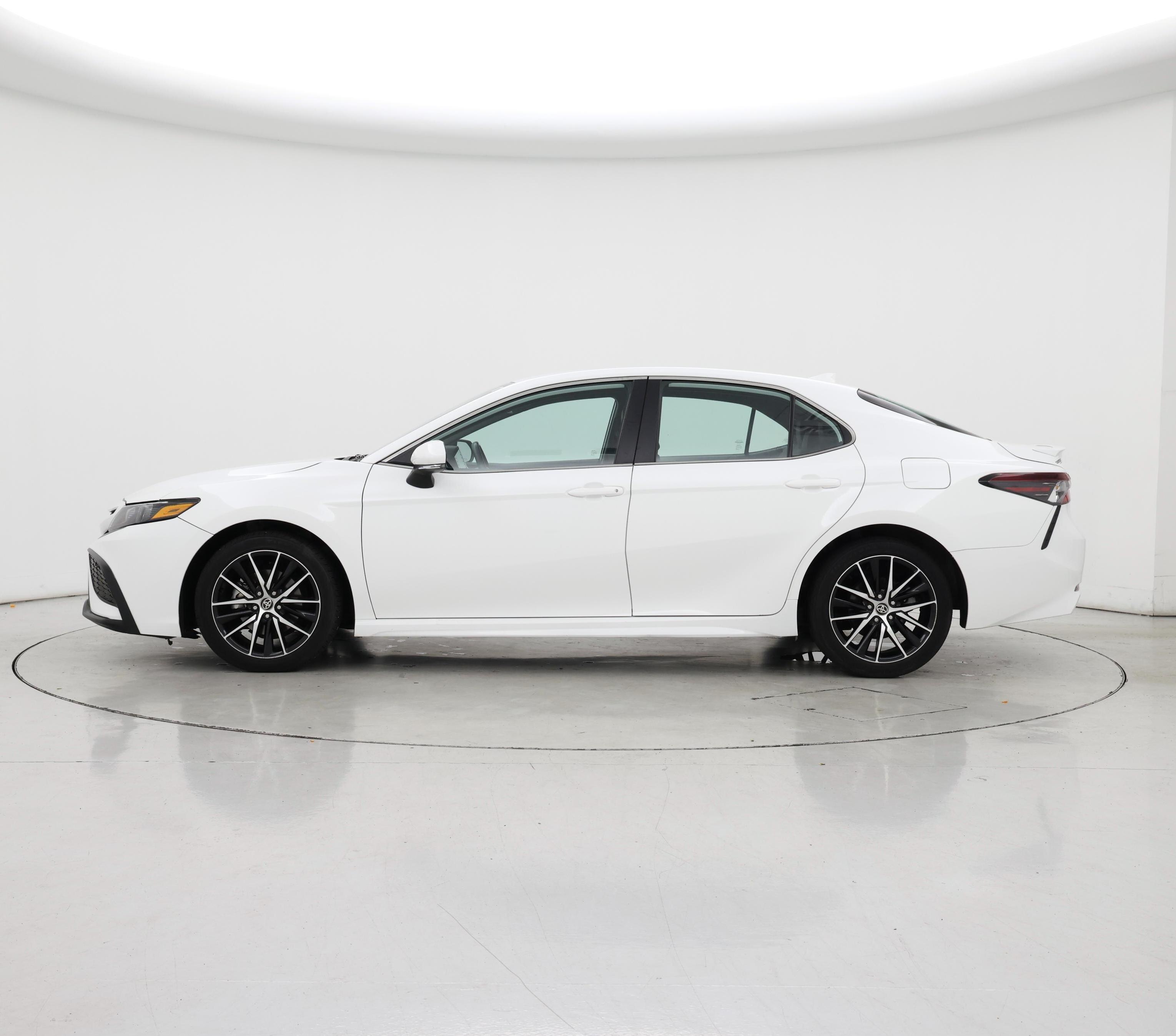Thumbnail: 2023 Toyota Camry - 3