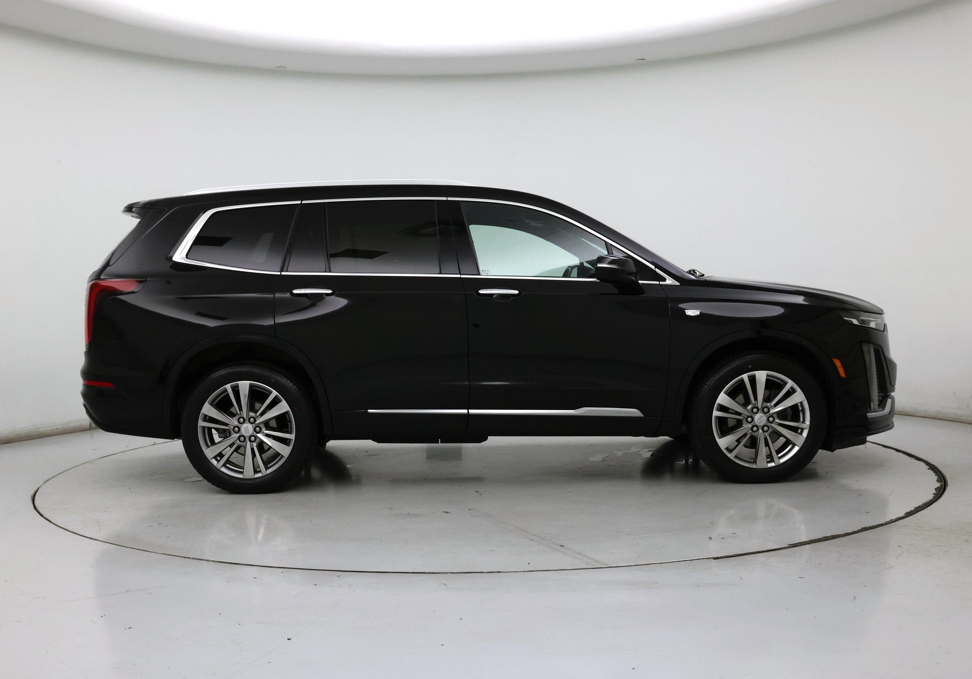 Thumbnail: 2023 Cadillac XT6 - 7