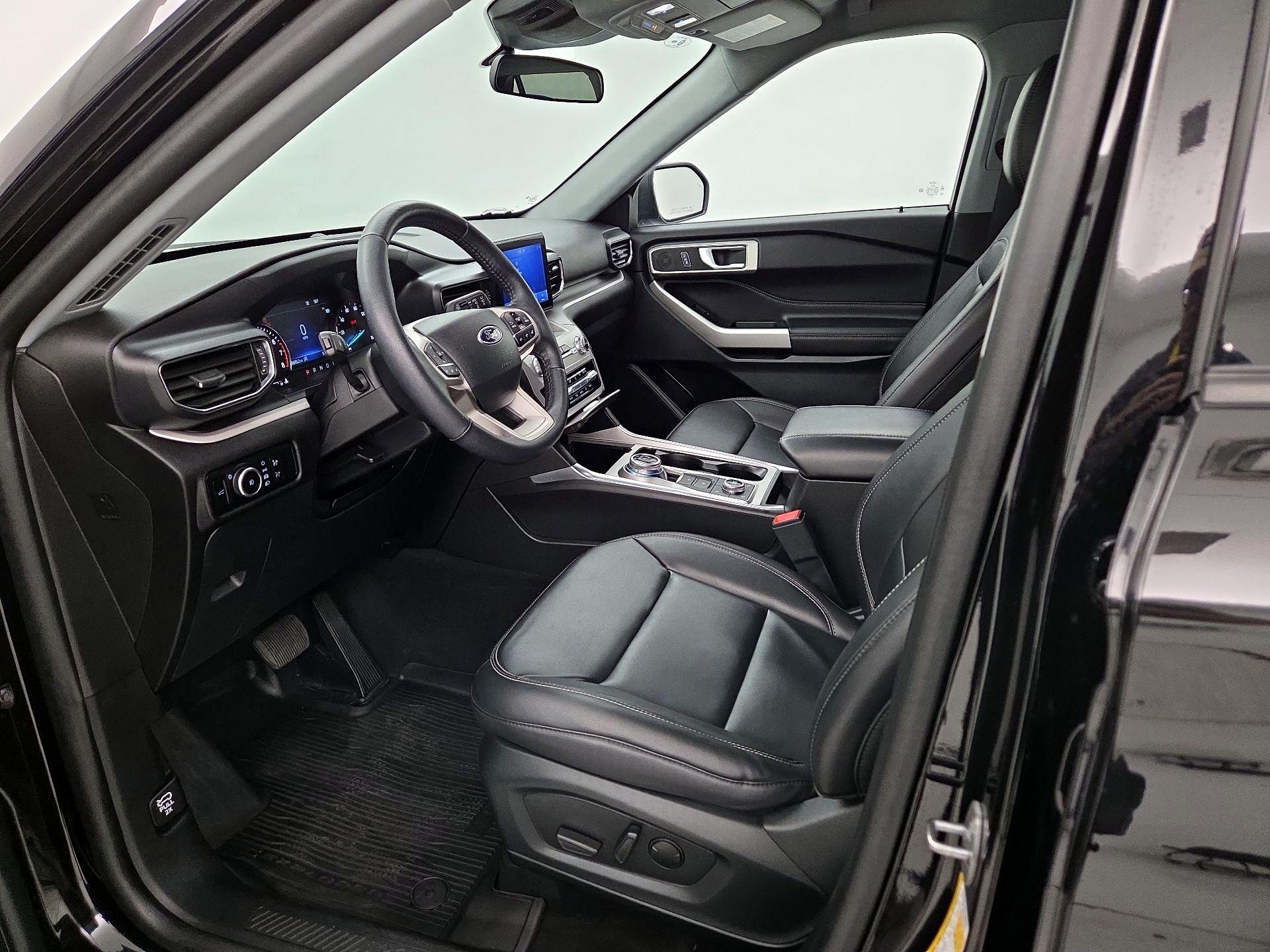 Thumbnail: 2023 Ford Explorer - 11