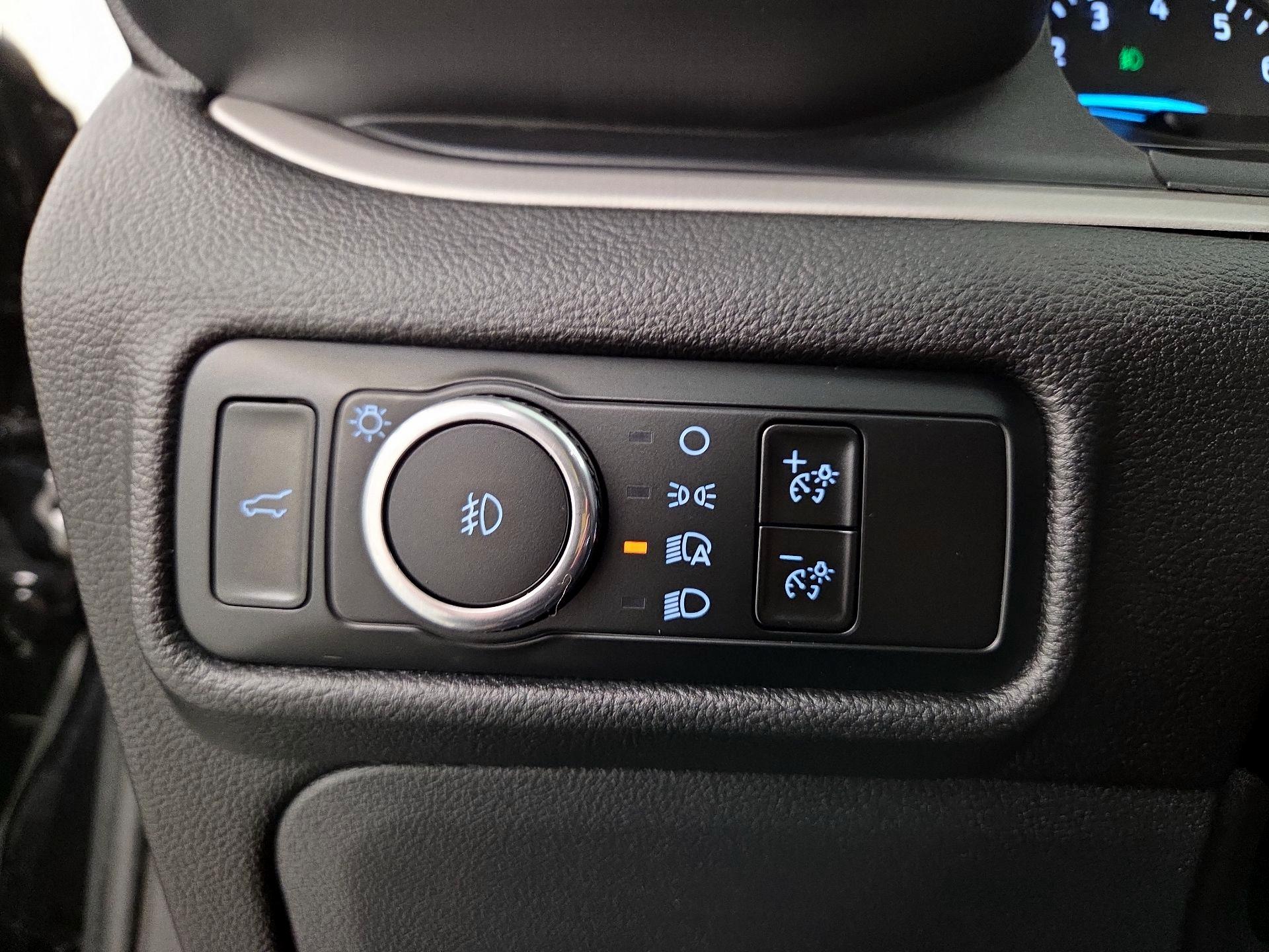 Thumbnail: 2023 Ford Explorer - 13