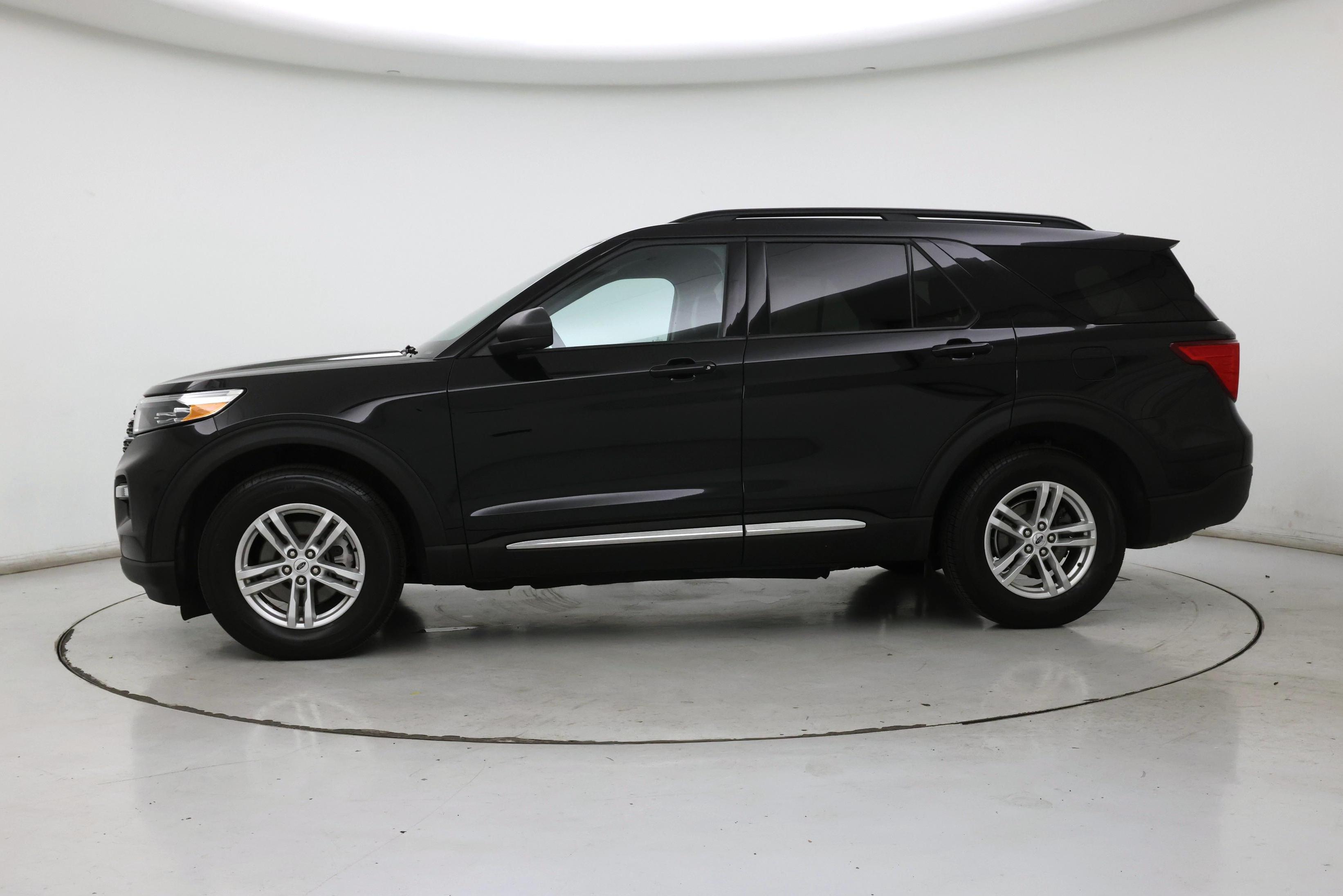 Thumbnail: 2023 Ford Explorer - 3