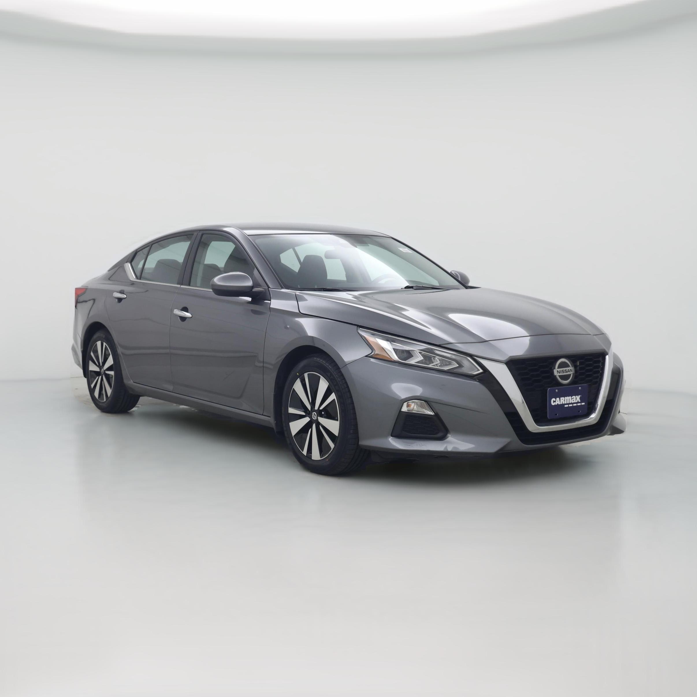 Thumbnail: 2022 Nissan Altima - 1