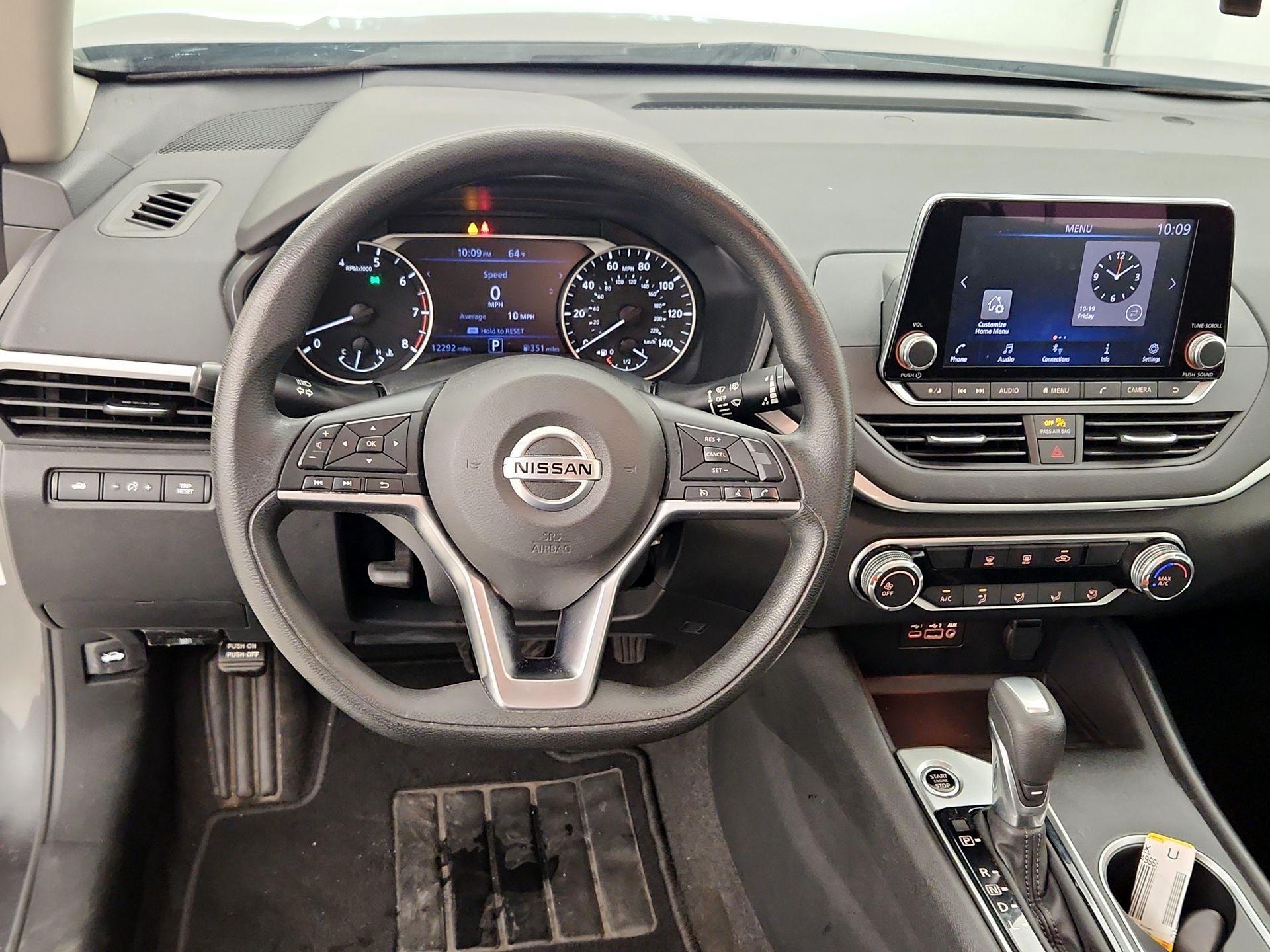 Thumbnail: 2022 Nissan Altima - 10