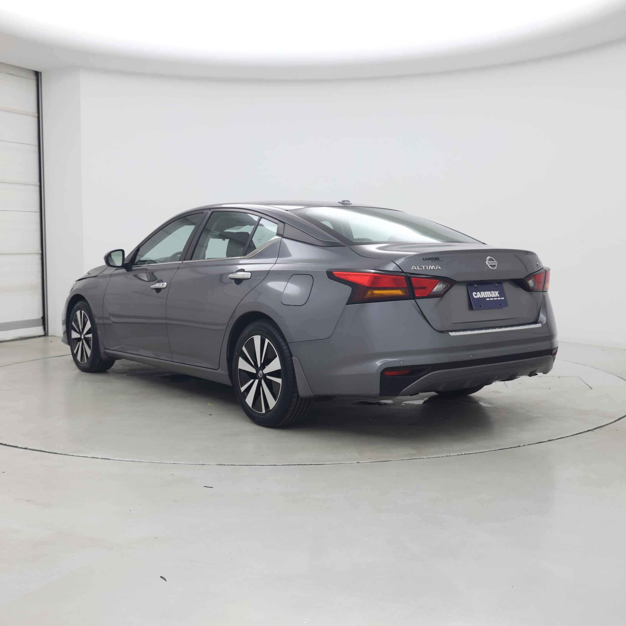 Thumbnail: 2022 Nissan Altima - 2
