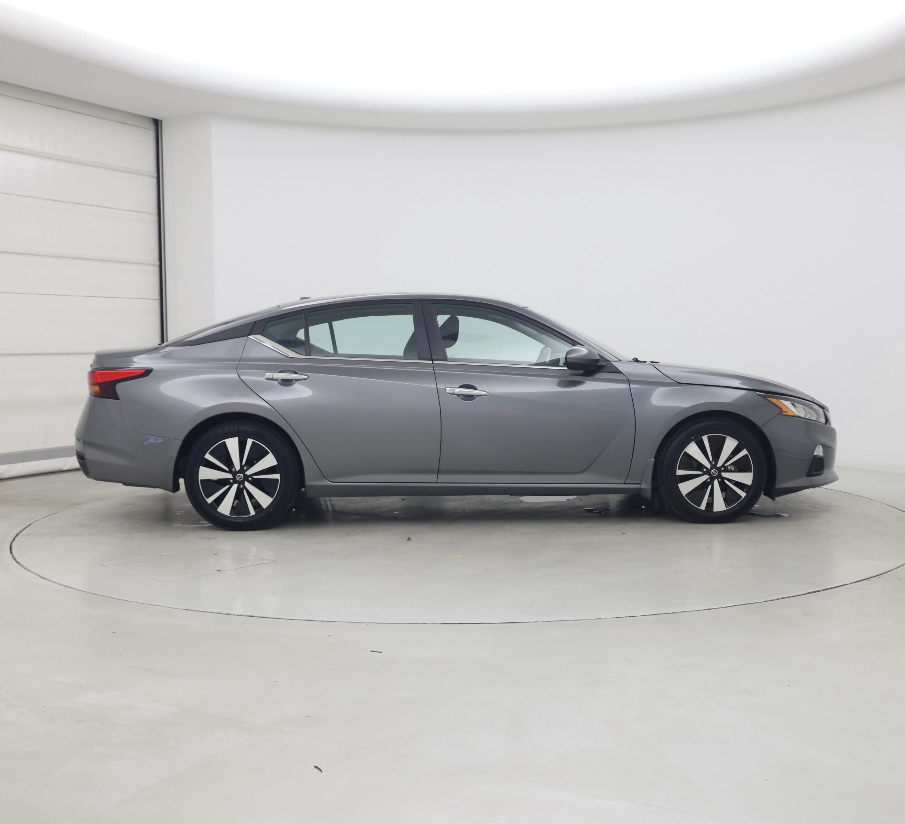 Thumbnail: 2022 Nissan Altima - 7