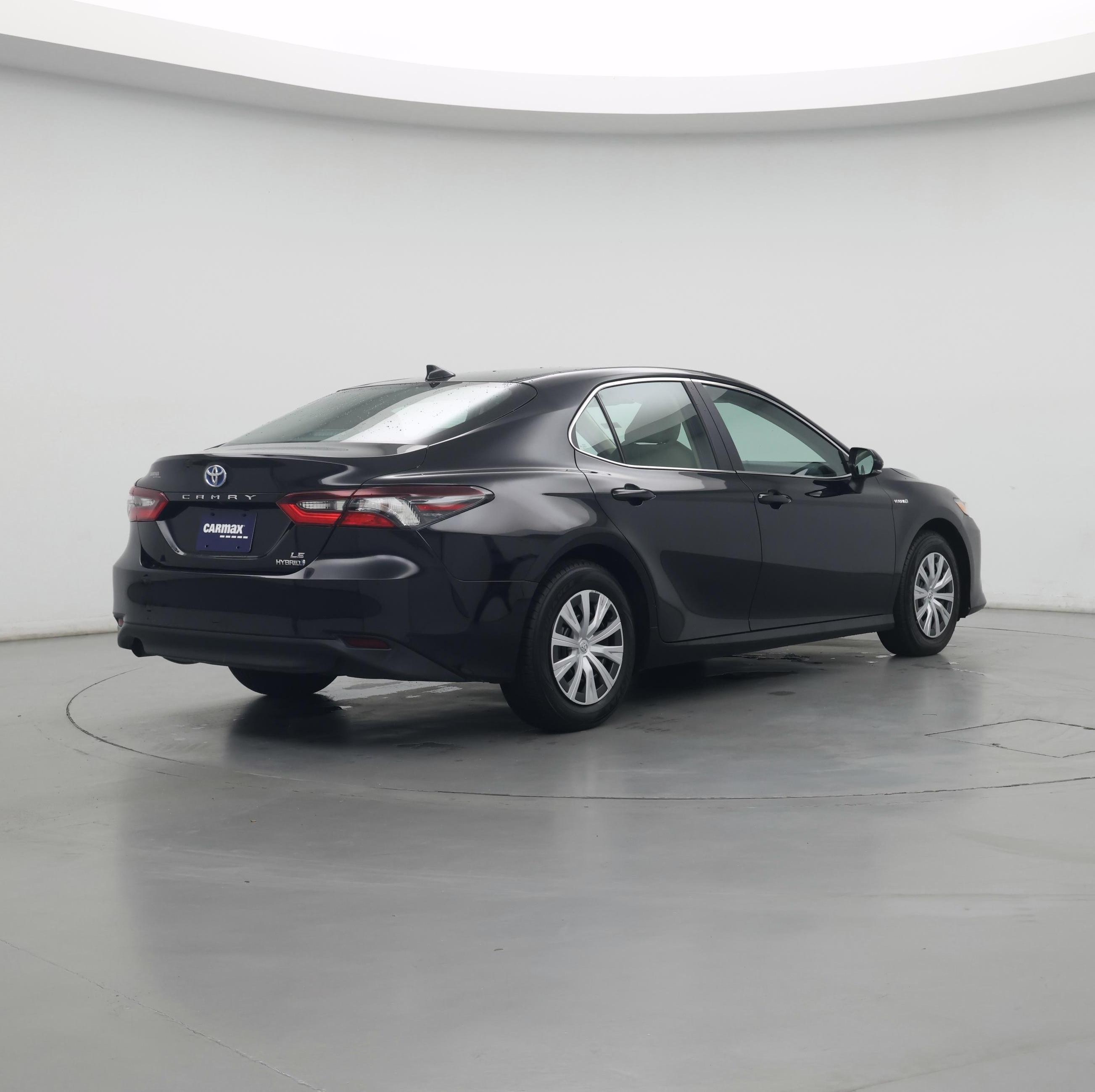 Thumbnail: 2021 Toyota Camry - 3