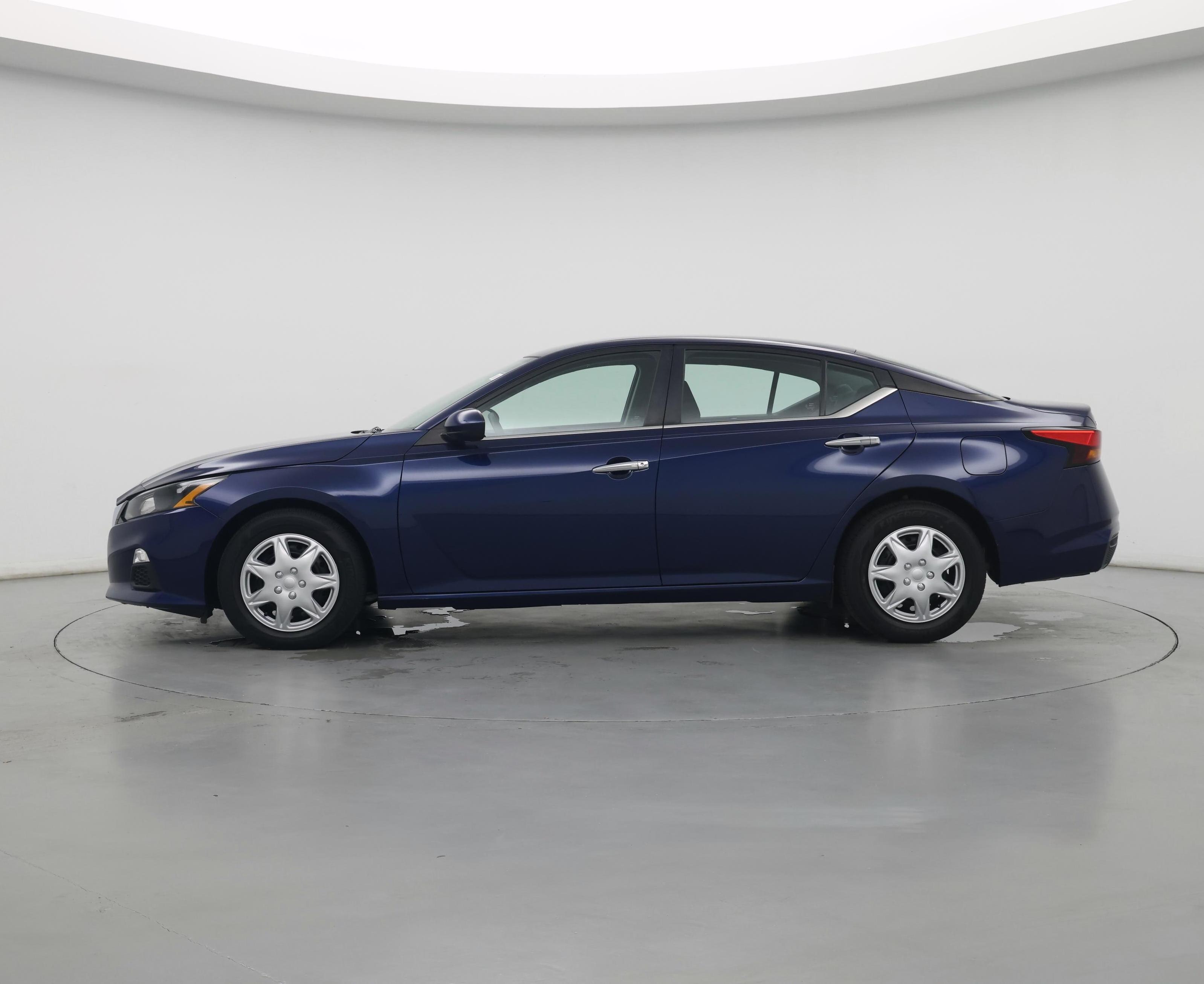 Thumbnail: 2022 Nissan Altima - 4