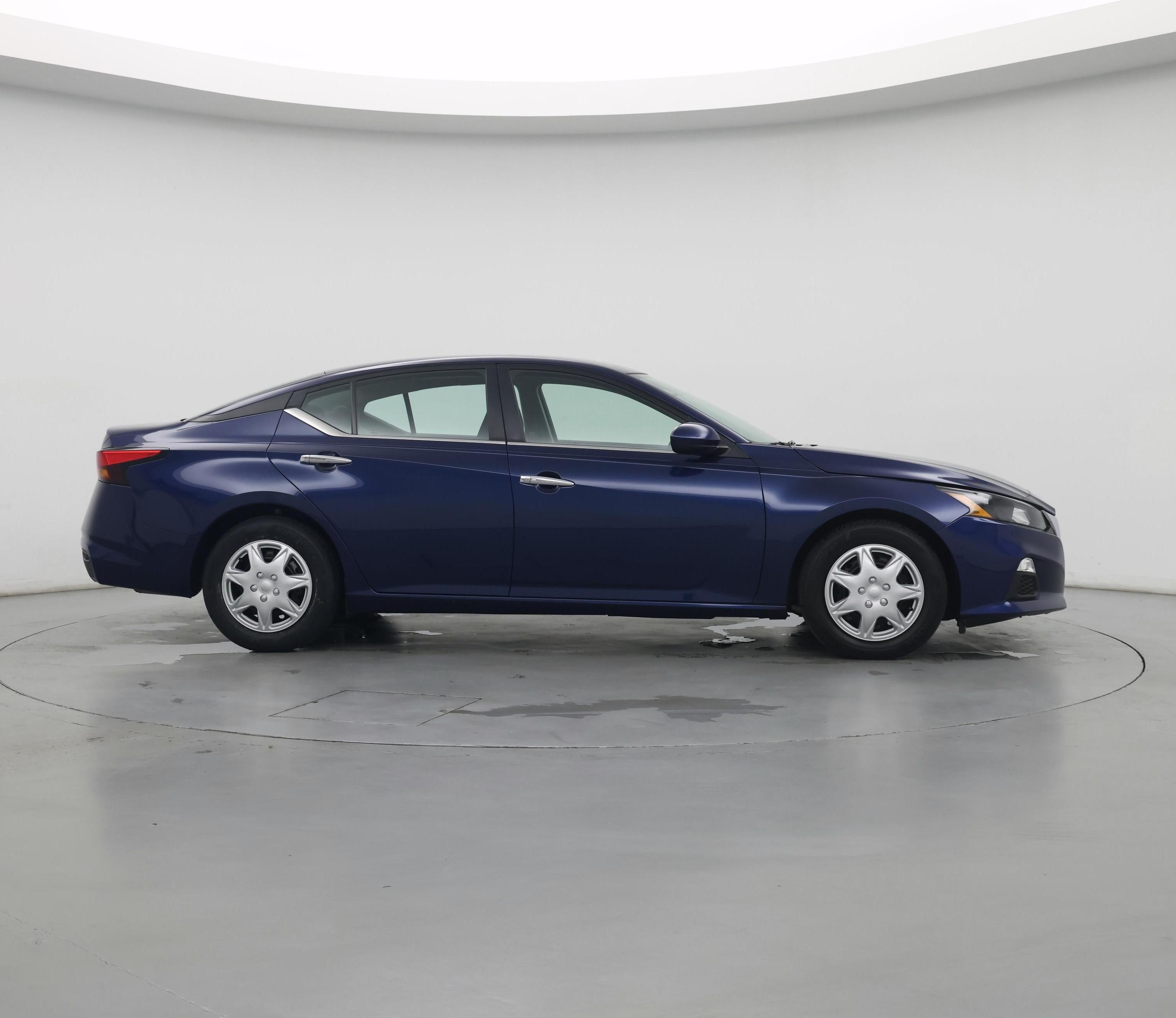 Thumbnail: 2022 Nissan Altima - 7