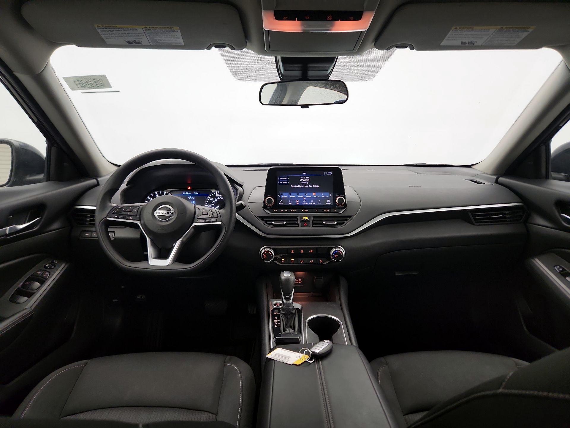 Thumbnail: 2022 Nissan Altima - 9