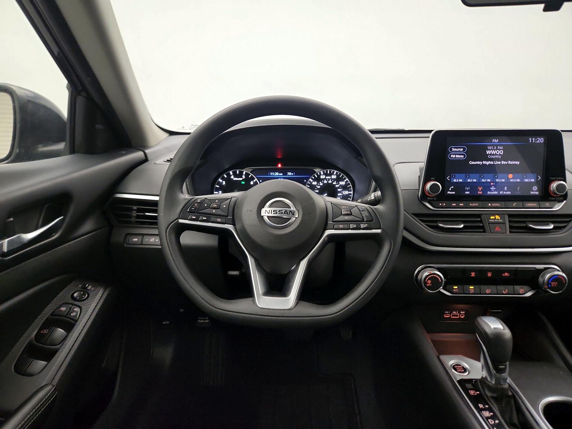 Thumbnail: 2022 Nissan Altima - 10