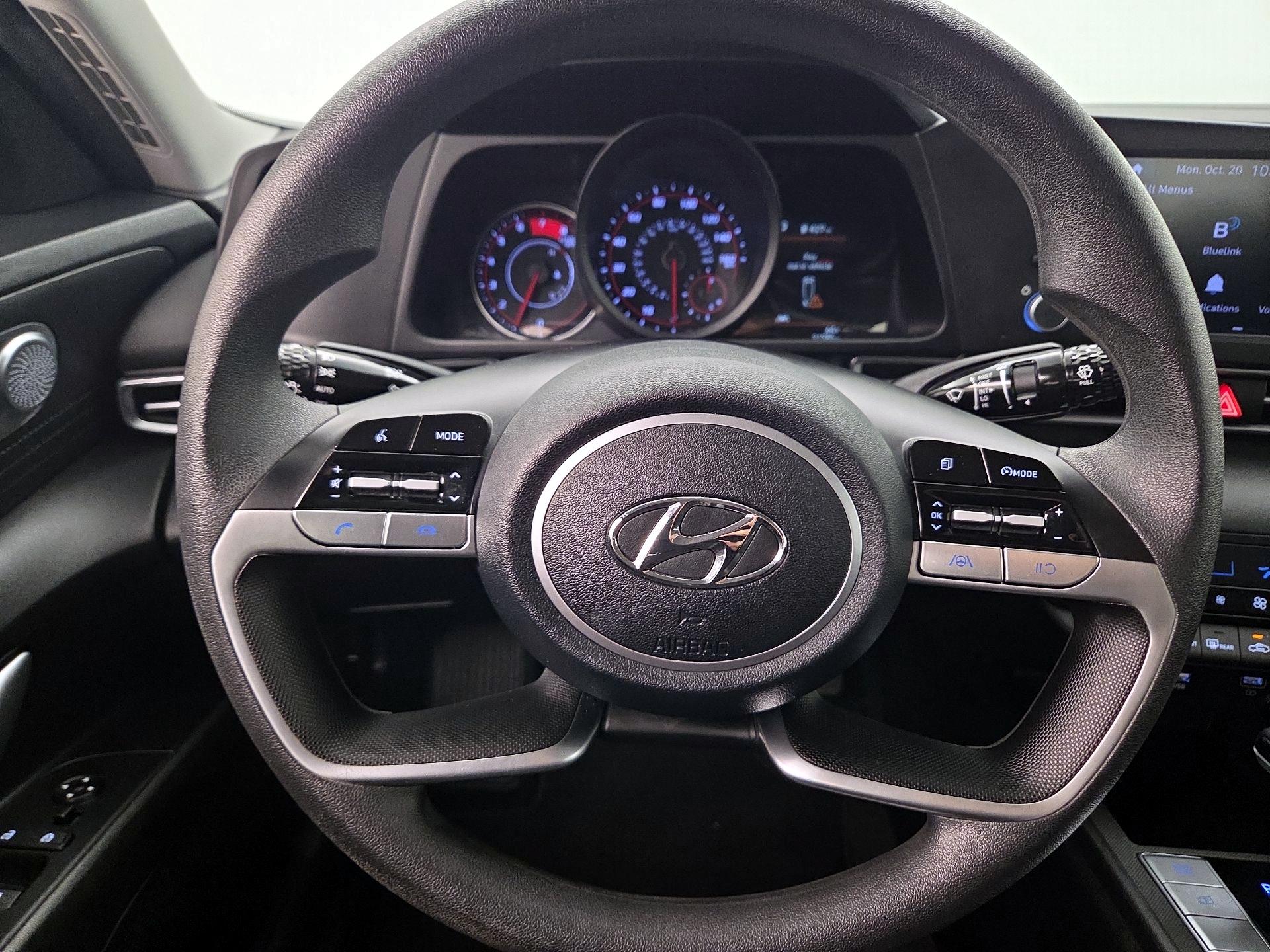 Thumbnail: 2023 Hyundai Elantra - 10