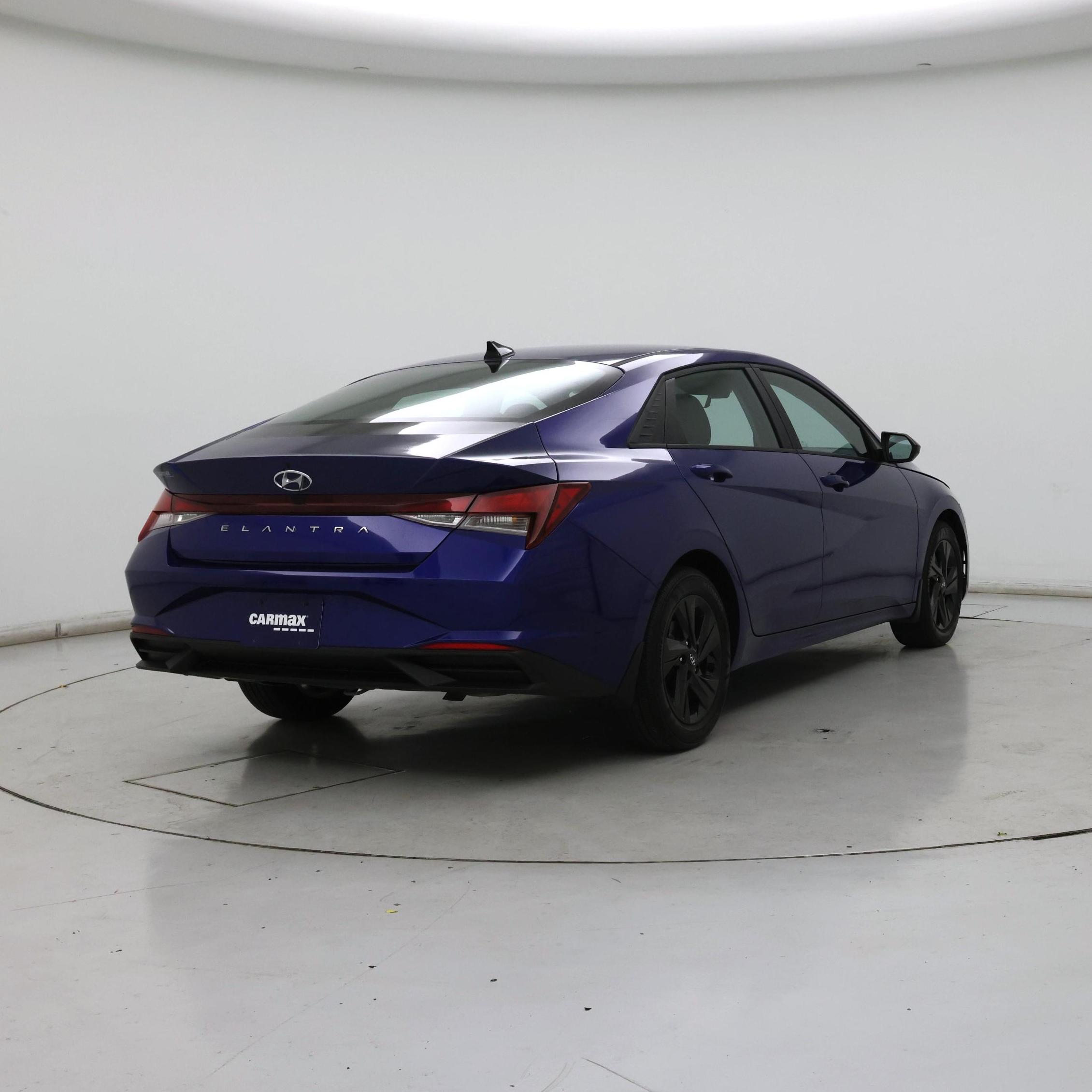 Thumbnail: 2023 Hyundai Elantra - 8