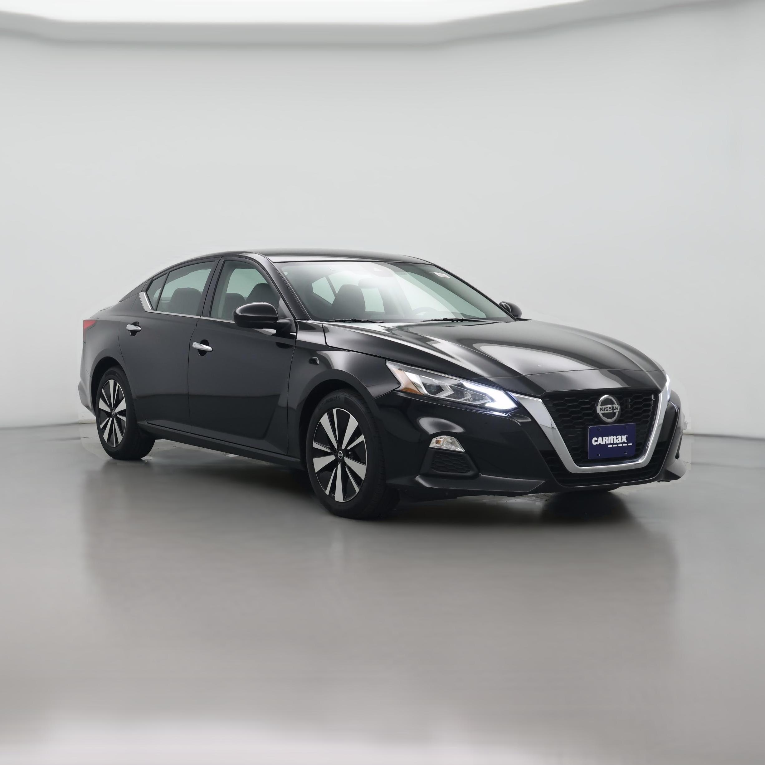 Thumbnail: 2022 Nissan Altima - 1
