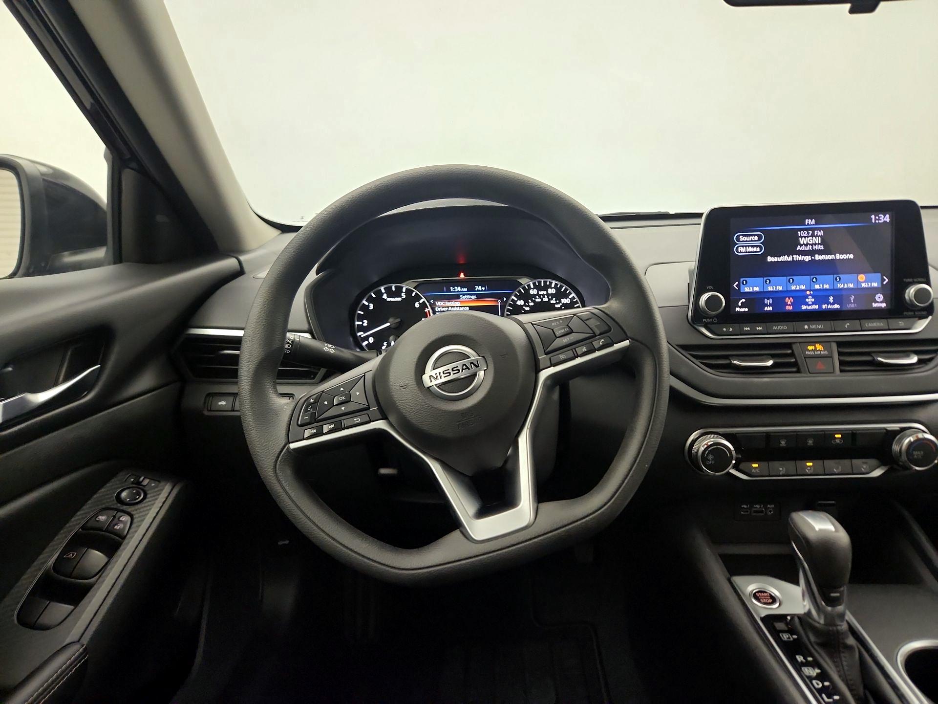 Thumbnail: 2022 Nissan Altima - 10