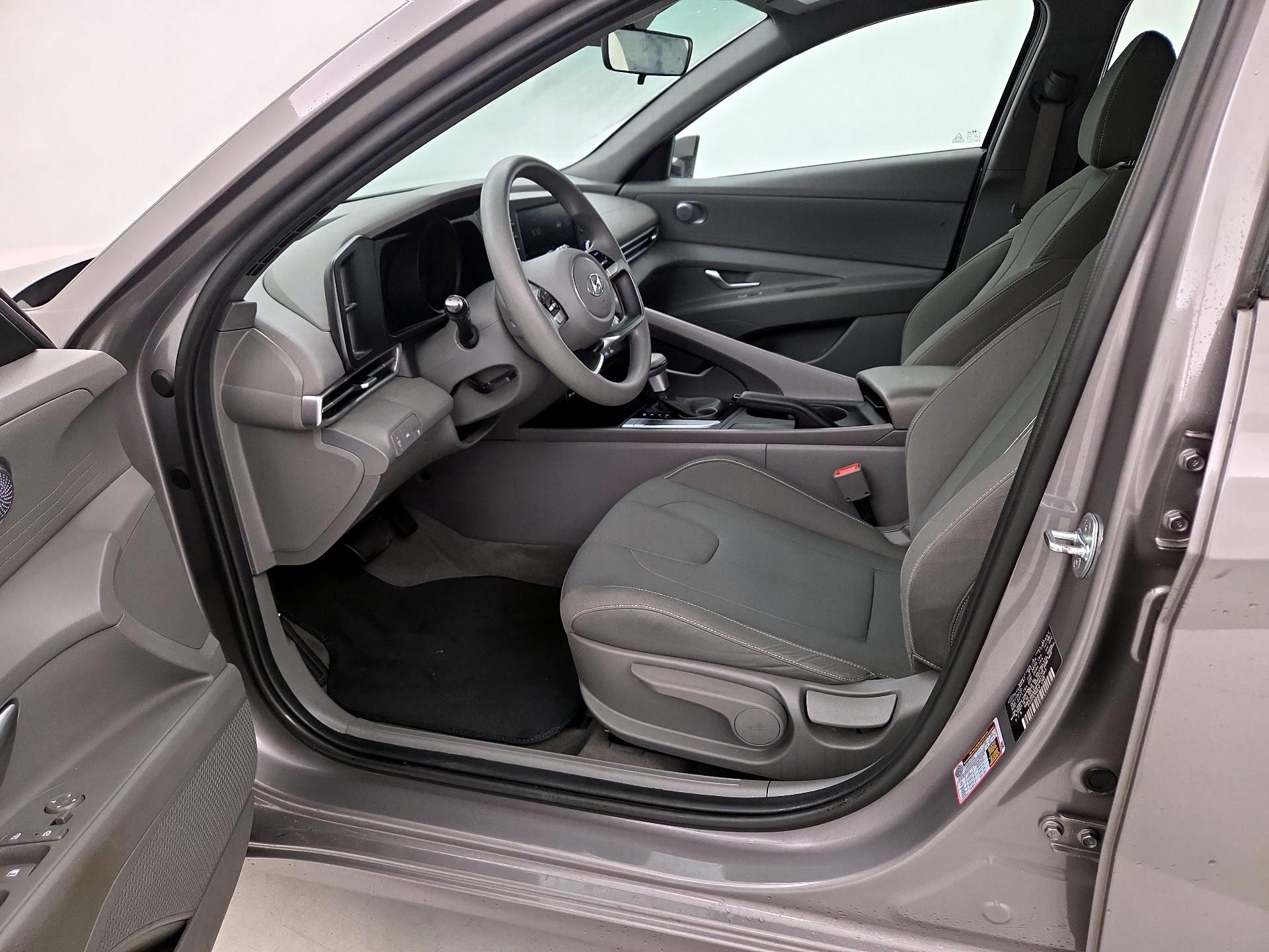 Thumbnail: 2023 Hyundai Elantra - 11
