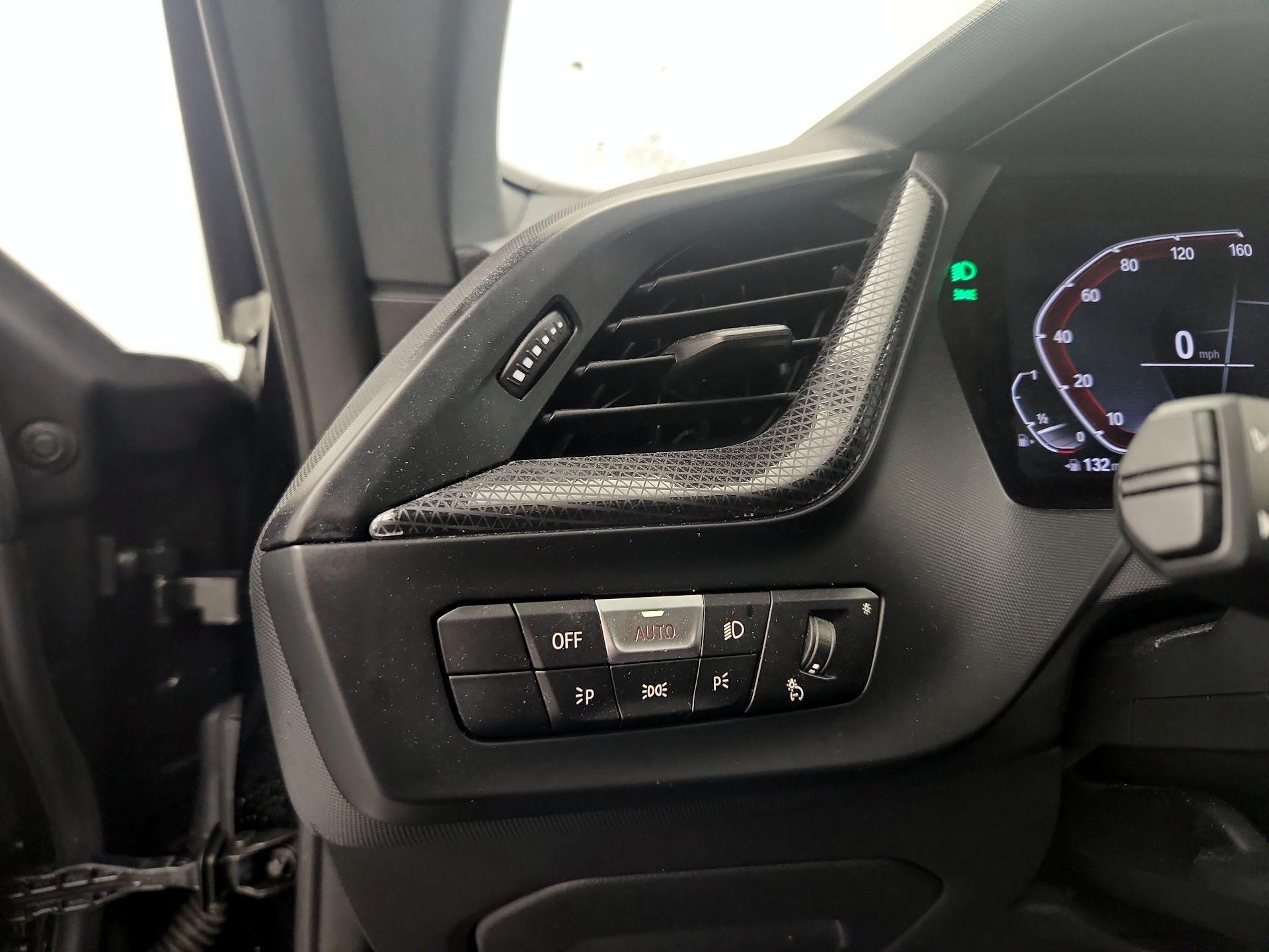 Thumbnail: 2022 BMW 2 Series - 13