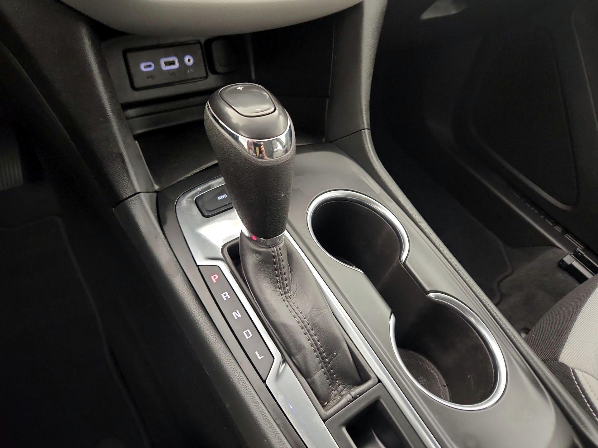 Thumbnail: 2021 Chevrolet Equinox - 17