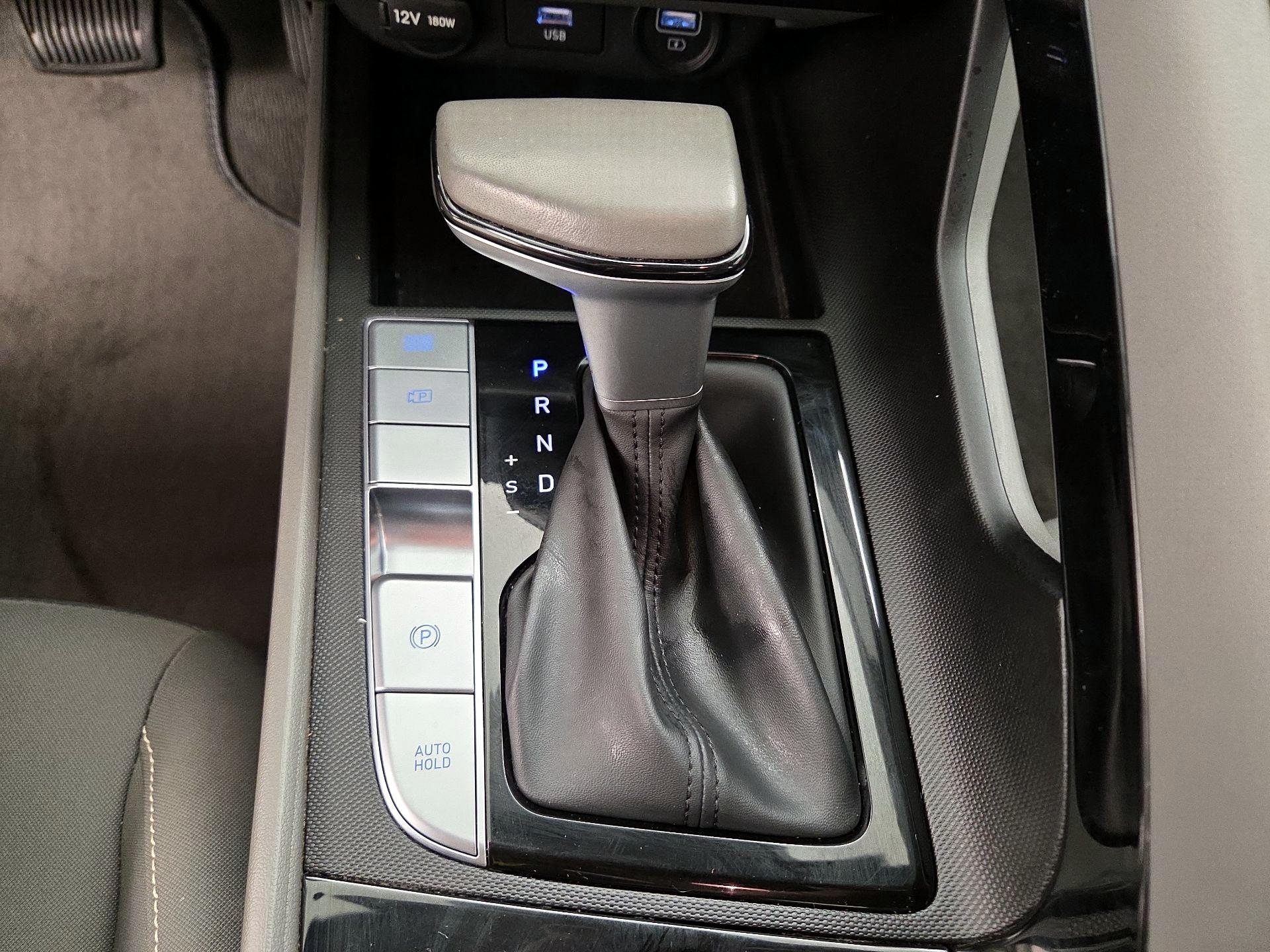 Thumbnail: 2023 Hyundai Elantra - 18