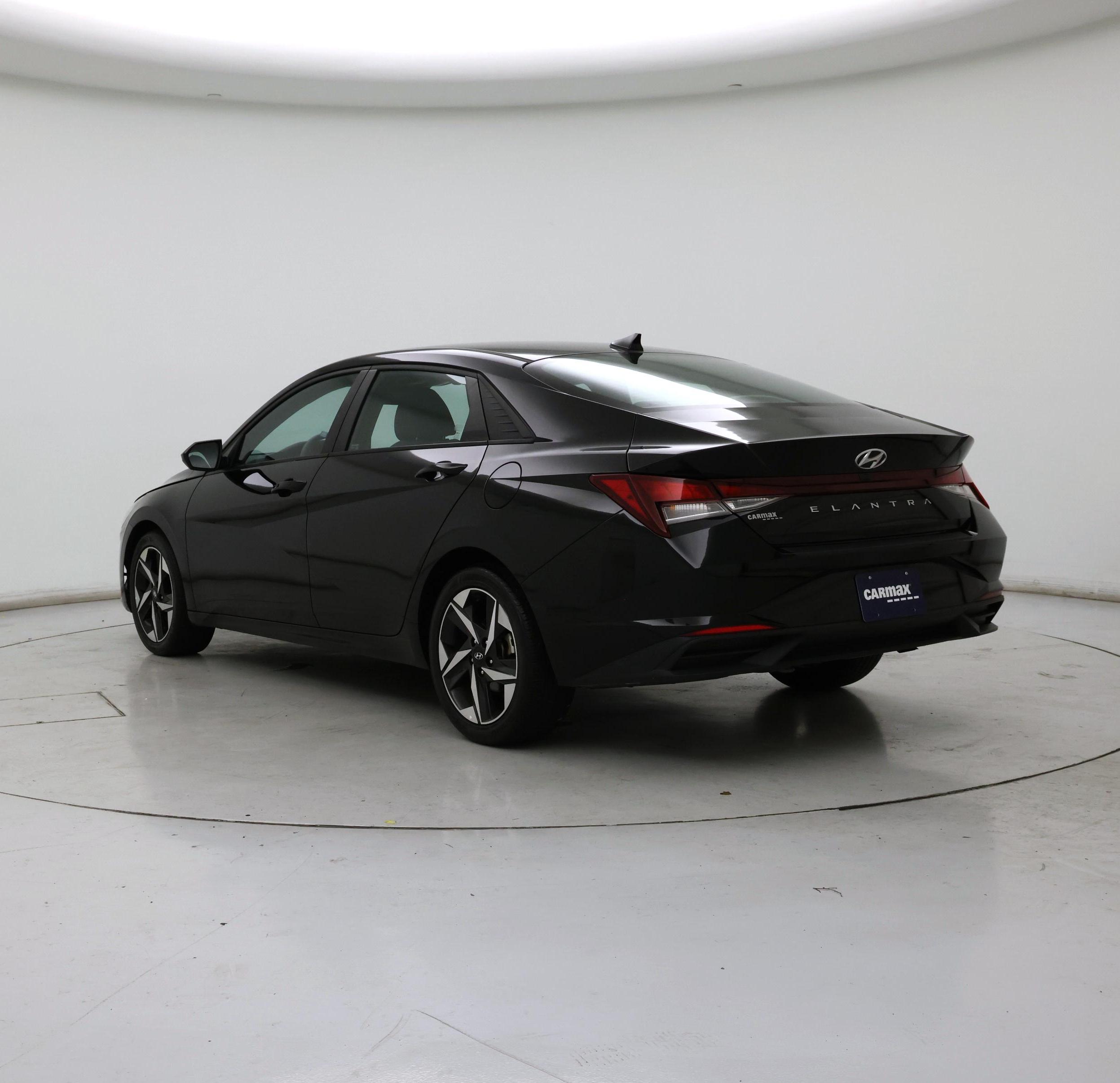 Thumbnail: 2023 Hyundai Elantra - 2