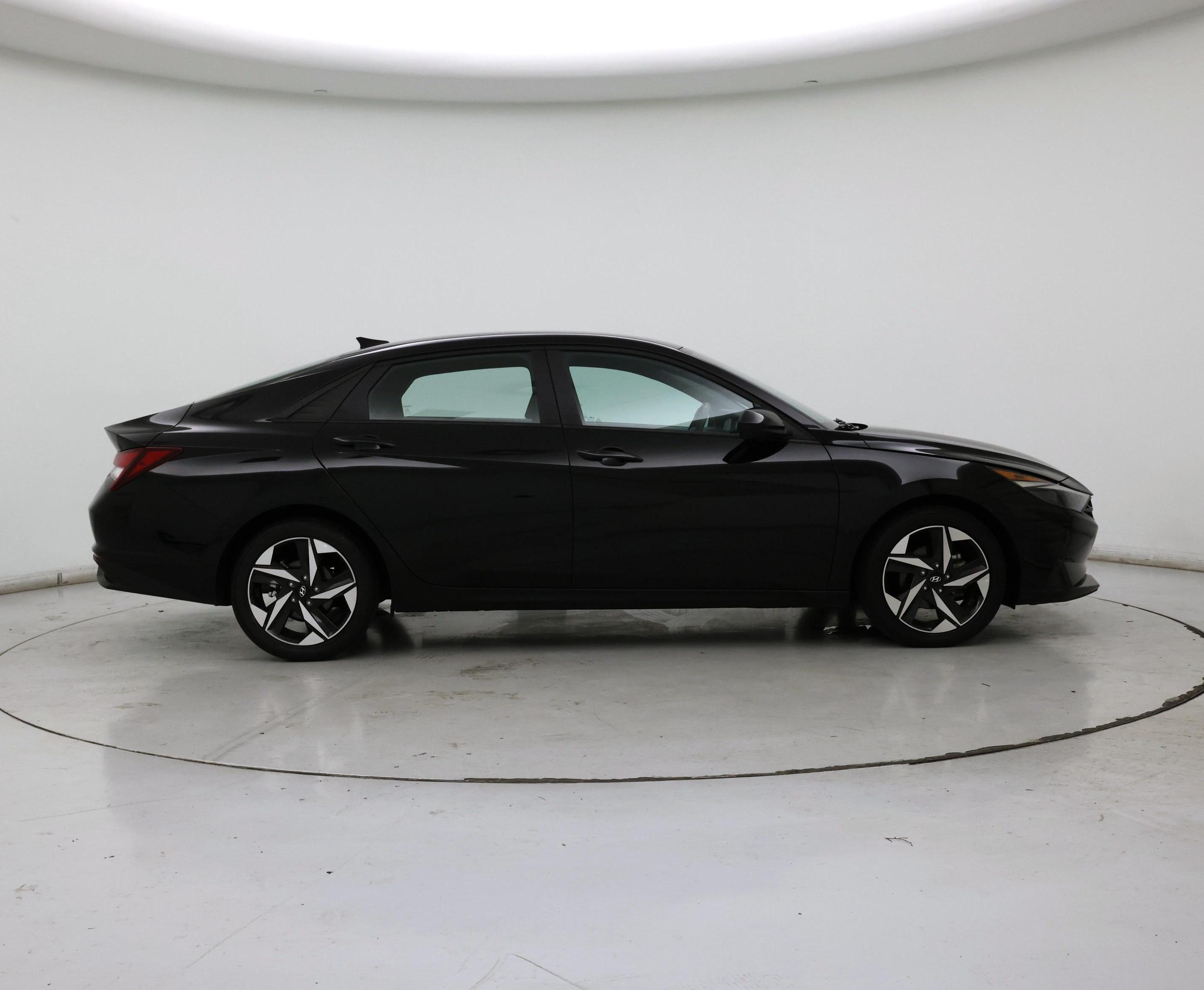 Thumbnail: 2023 Hyundai Elantra - 7