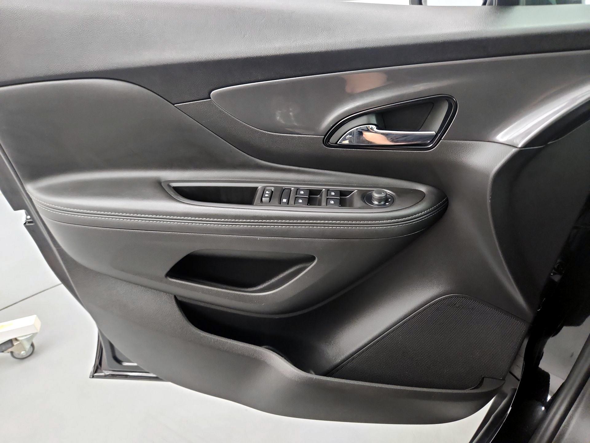 Thumbnail: 2022 Buick Encore - 12