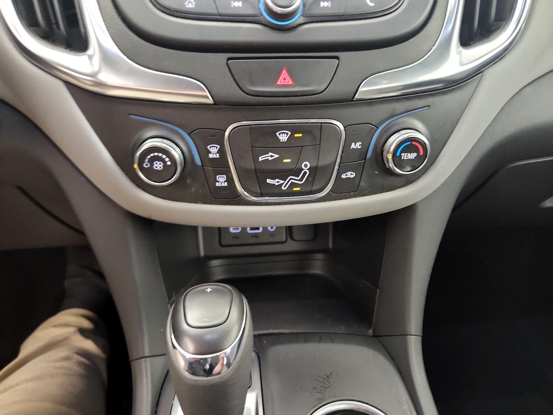 Thumbnail: 2021 Chevrolet Equinox - 16